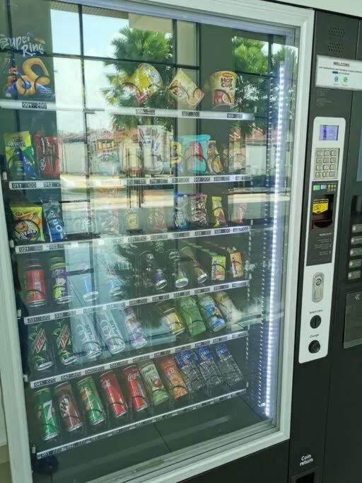 Skyview 0505 6Pax Aeon Lego netlflix 100mbps STAY