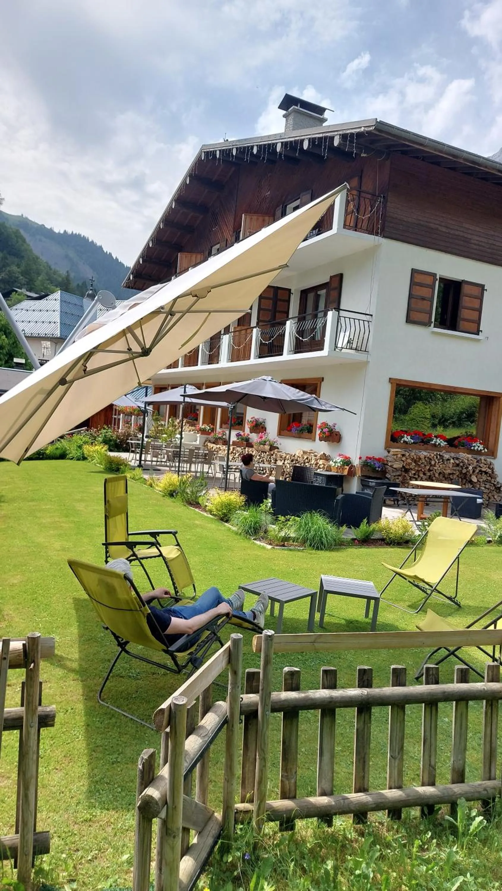 Garden in Hôtel Flor'Alpes