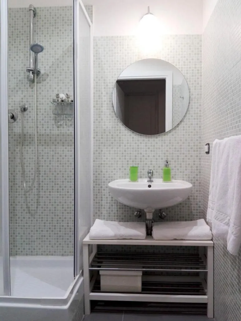 Domus Crescenzio - Guest House
