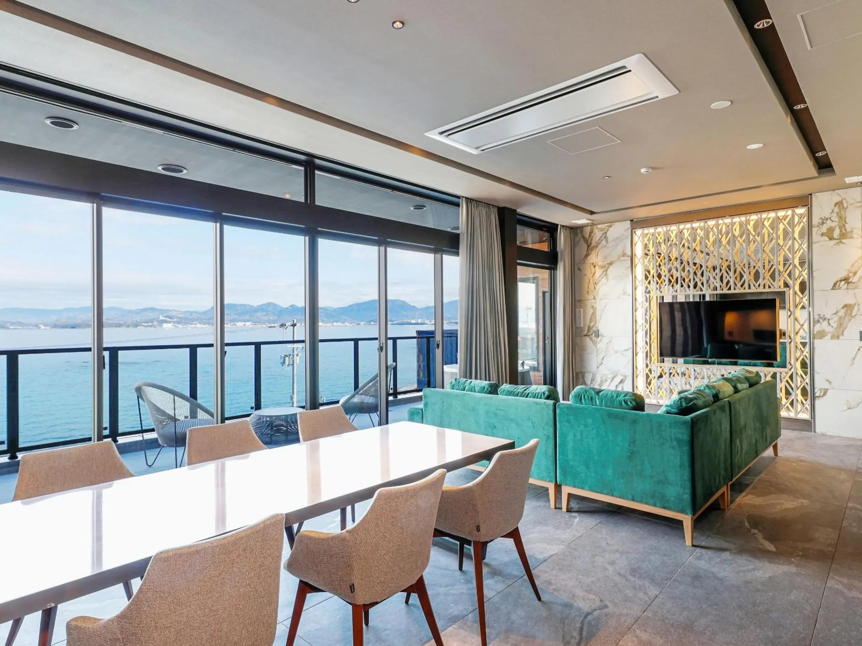 Quadruple Room with Sea View - single occupancy in FIVE SPRING RESORT THE SHIRAHAMA Quadruple Room with Sea View - single occupancy in FIVE SPRING RESORT THE SHIRAHAMA