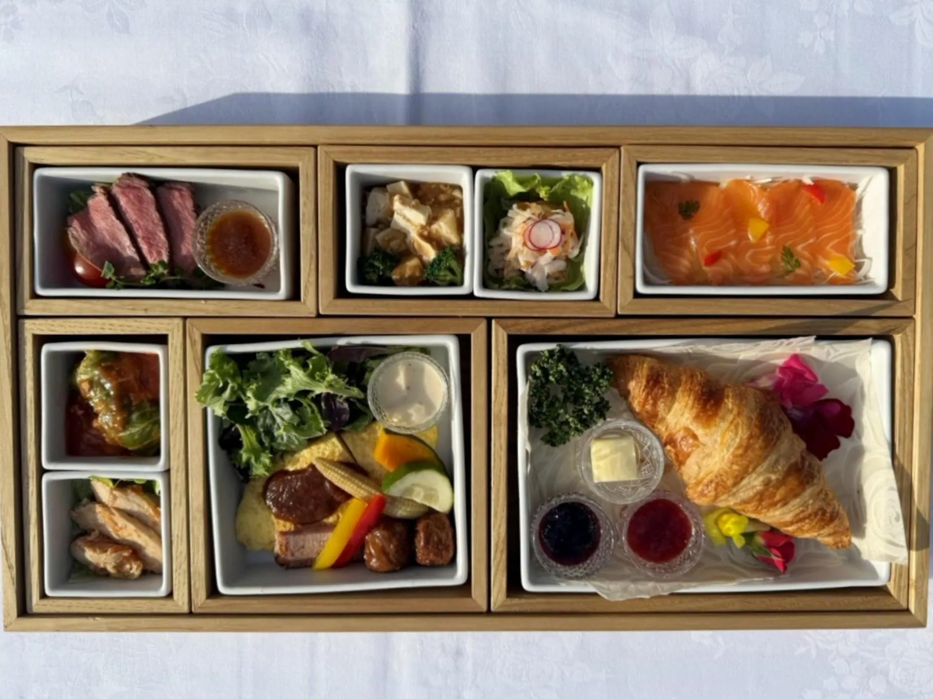 Breakfast in FIVE SPRING RESORT THE SHIRAHAMA