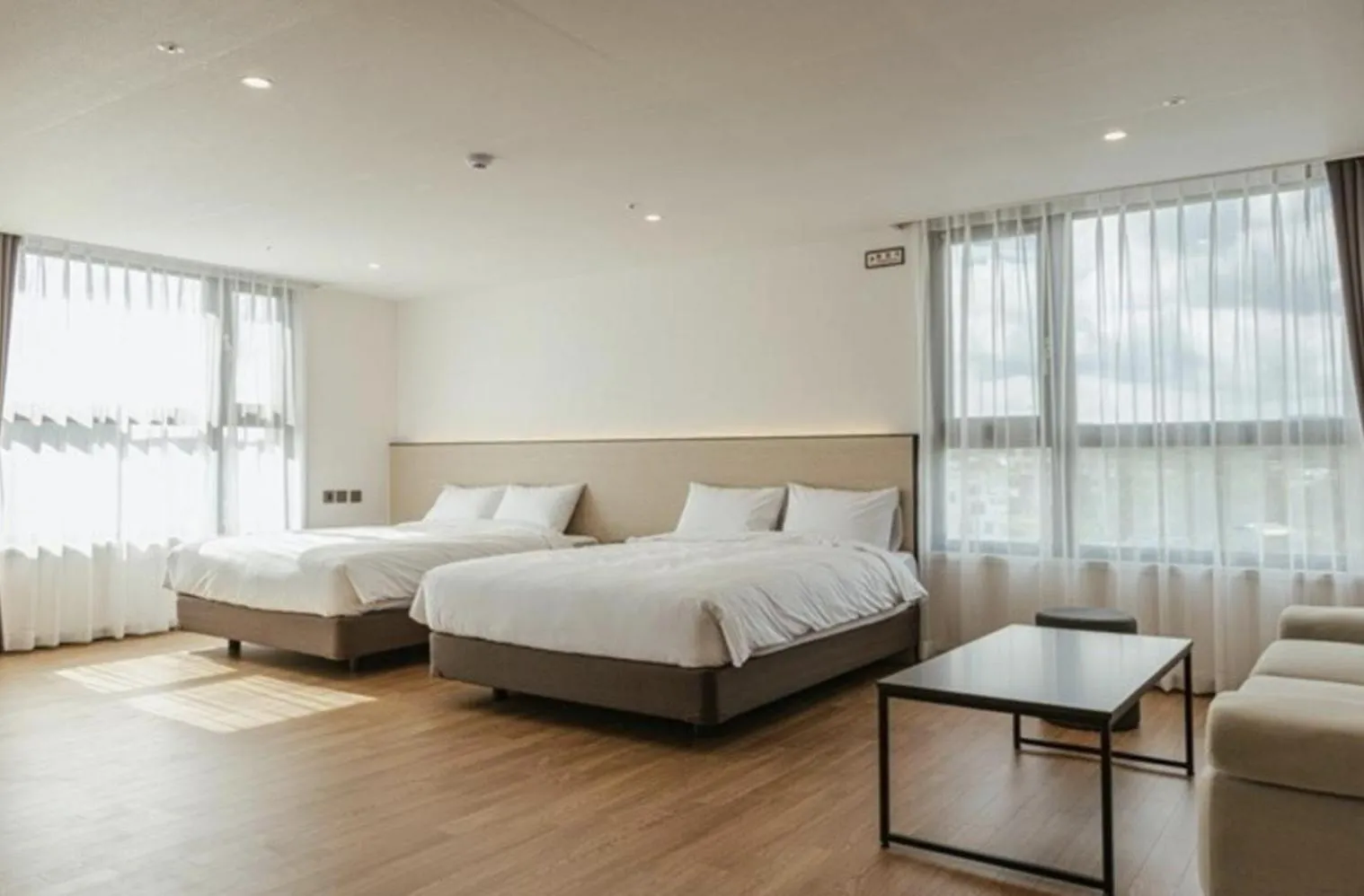 Bed in Lemain Hotel Seogwipo