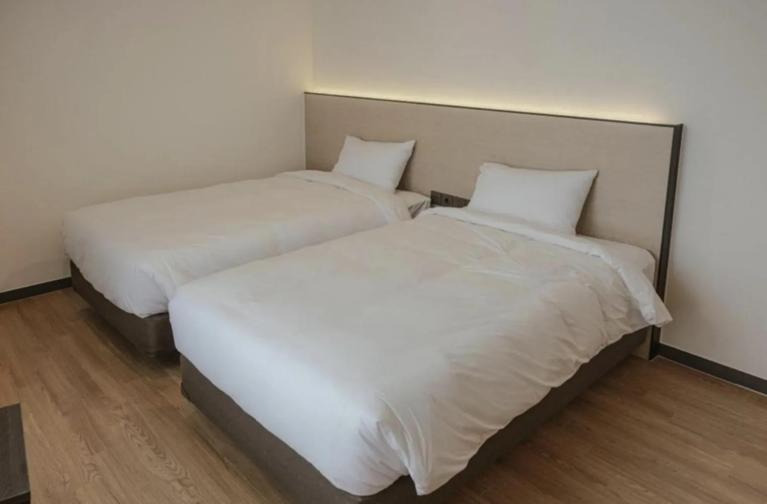 Bed in Lemain Hotel Seogwipo