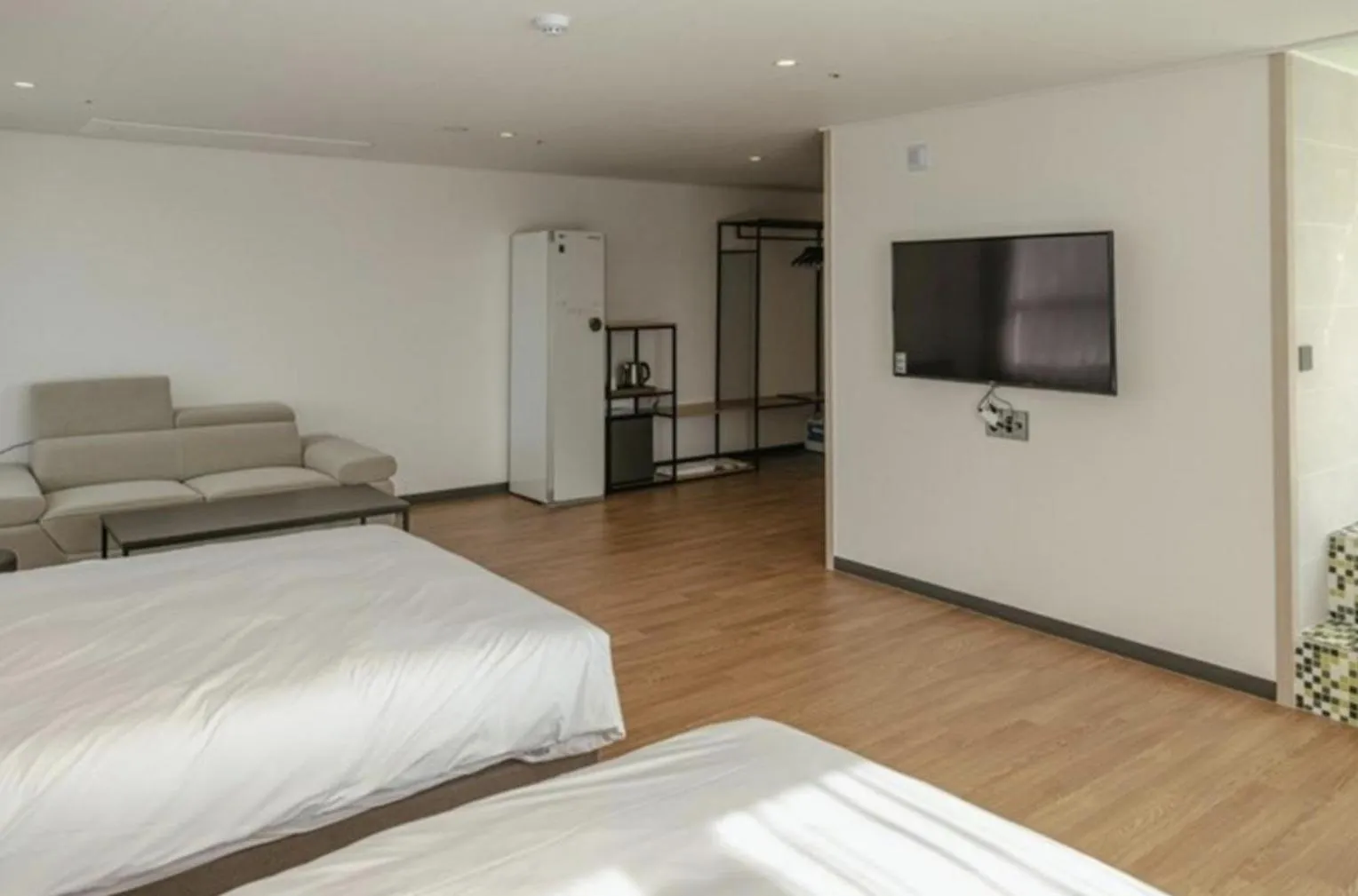 Bed in Lemain Hotel Seogwipo