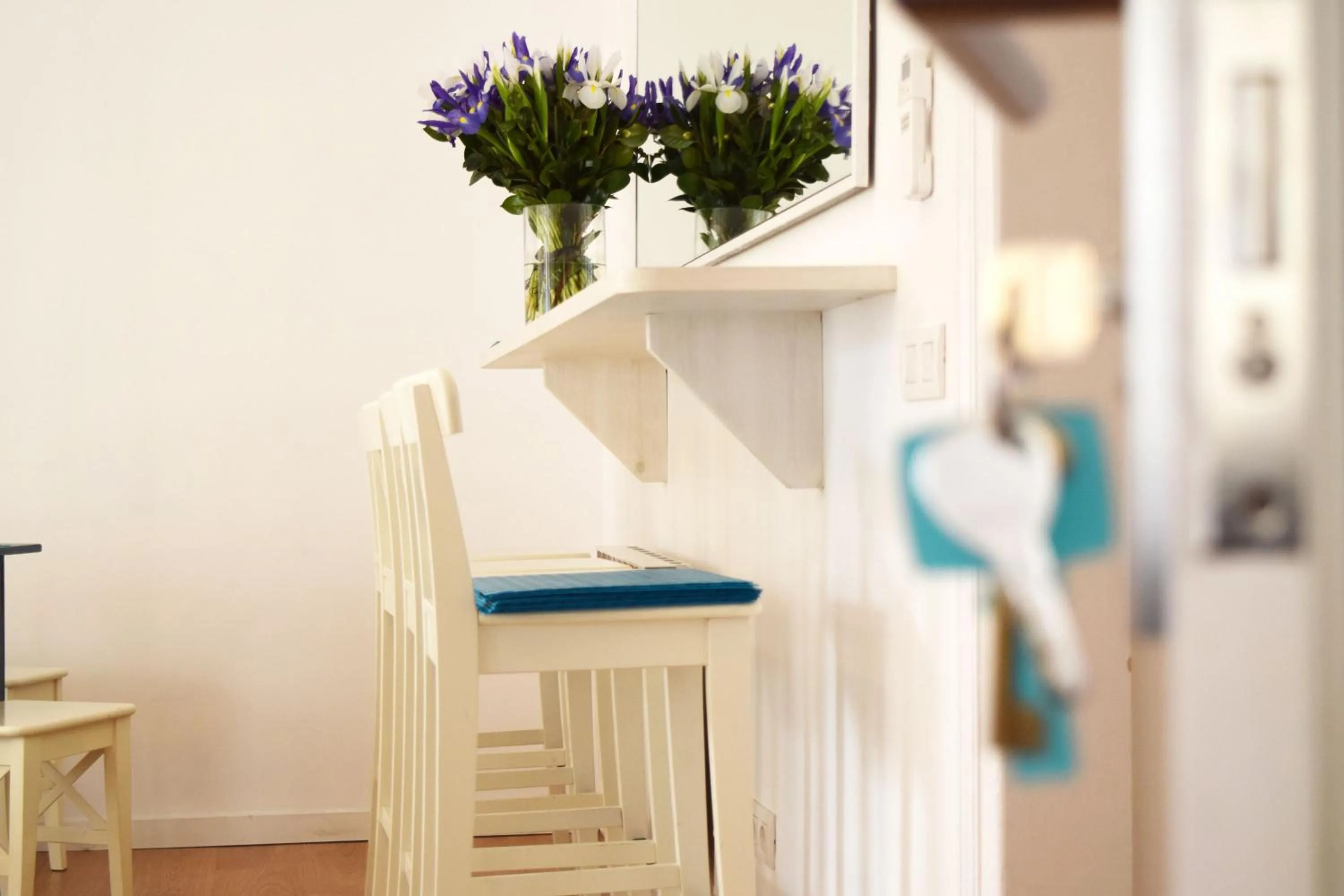 Decorative detail in Blue Barcelona