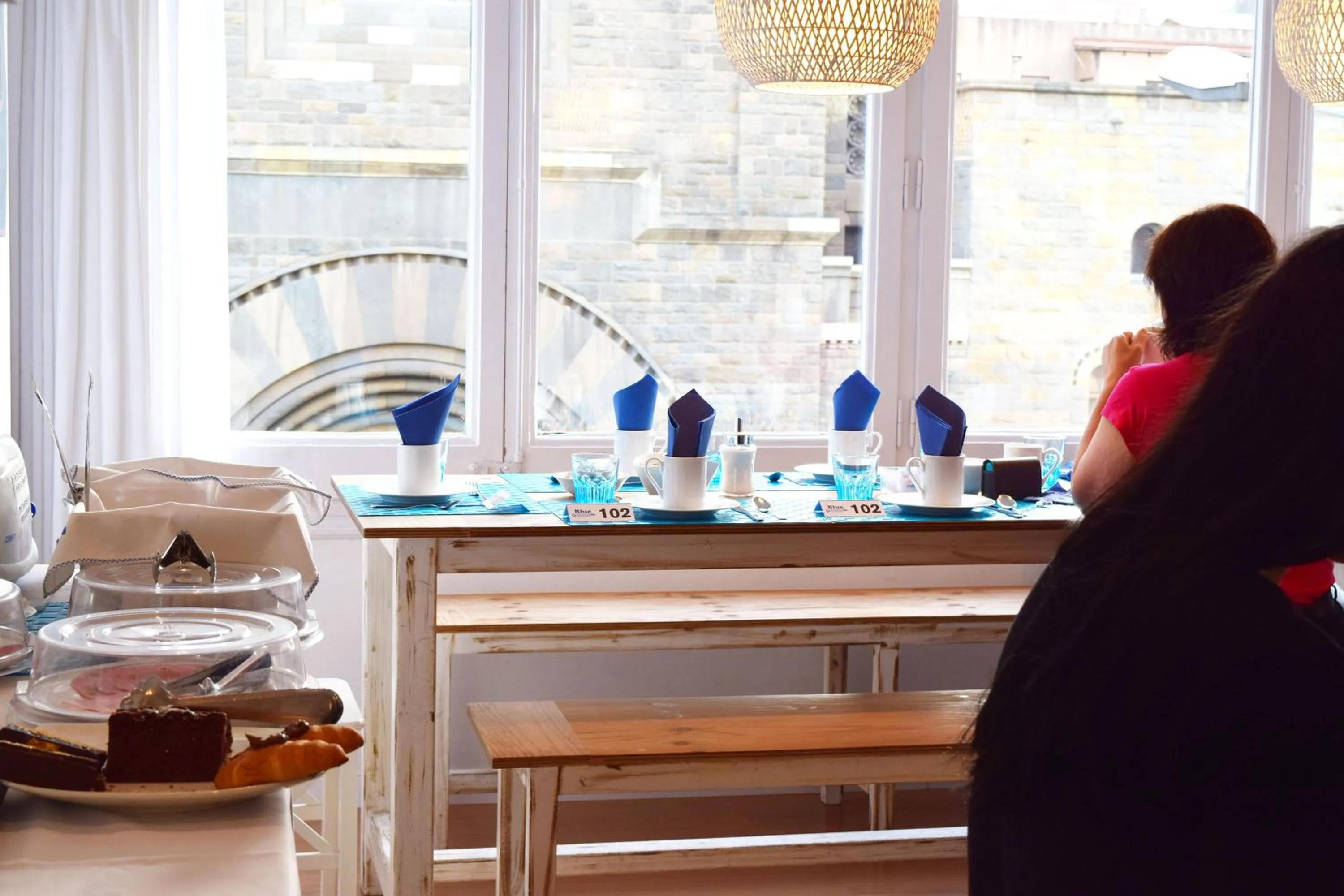 Restaurant/places to eat in Blue Barcelona