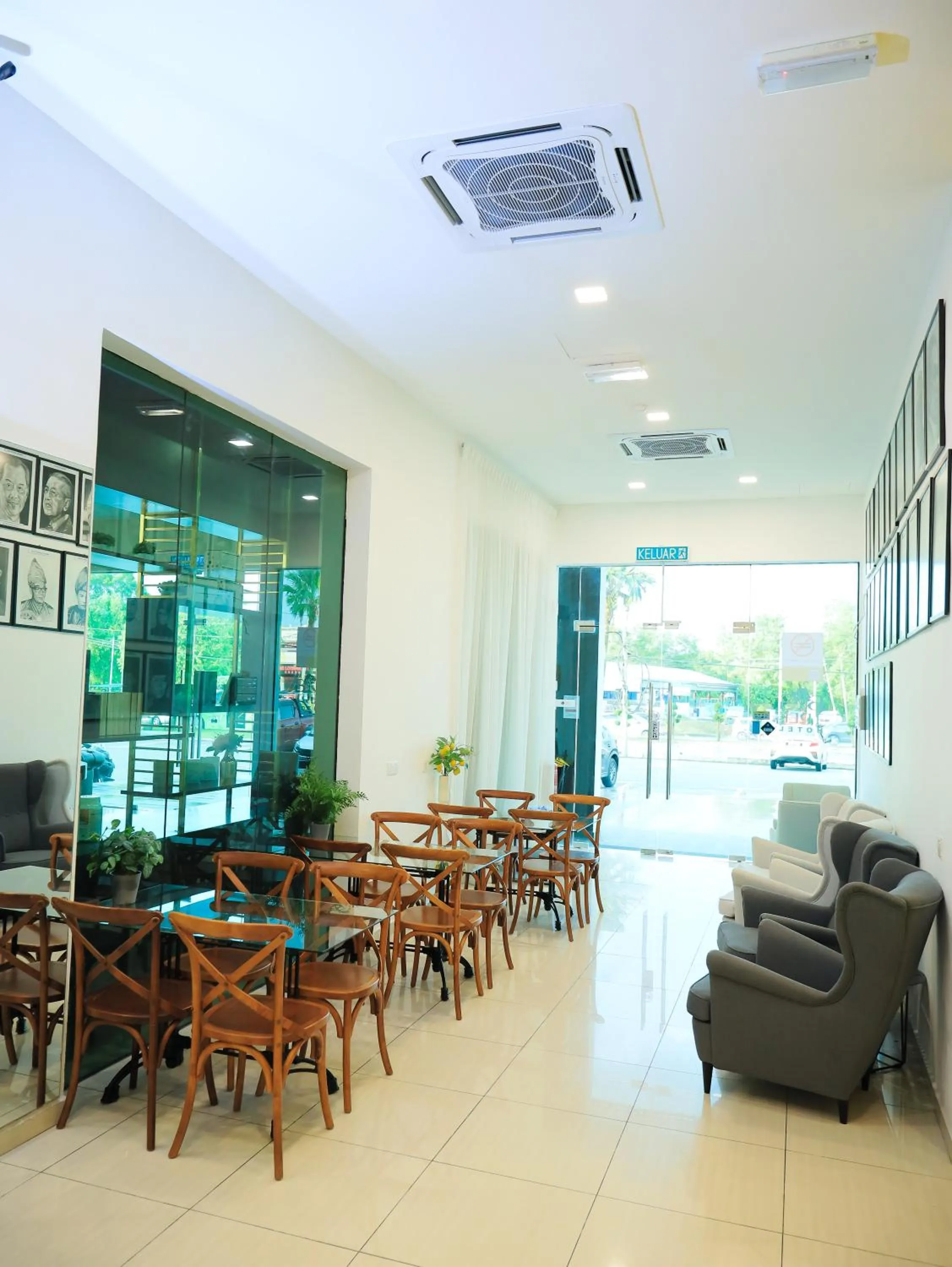 Lobby or reception in BIG TREE HOTEL