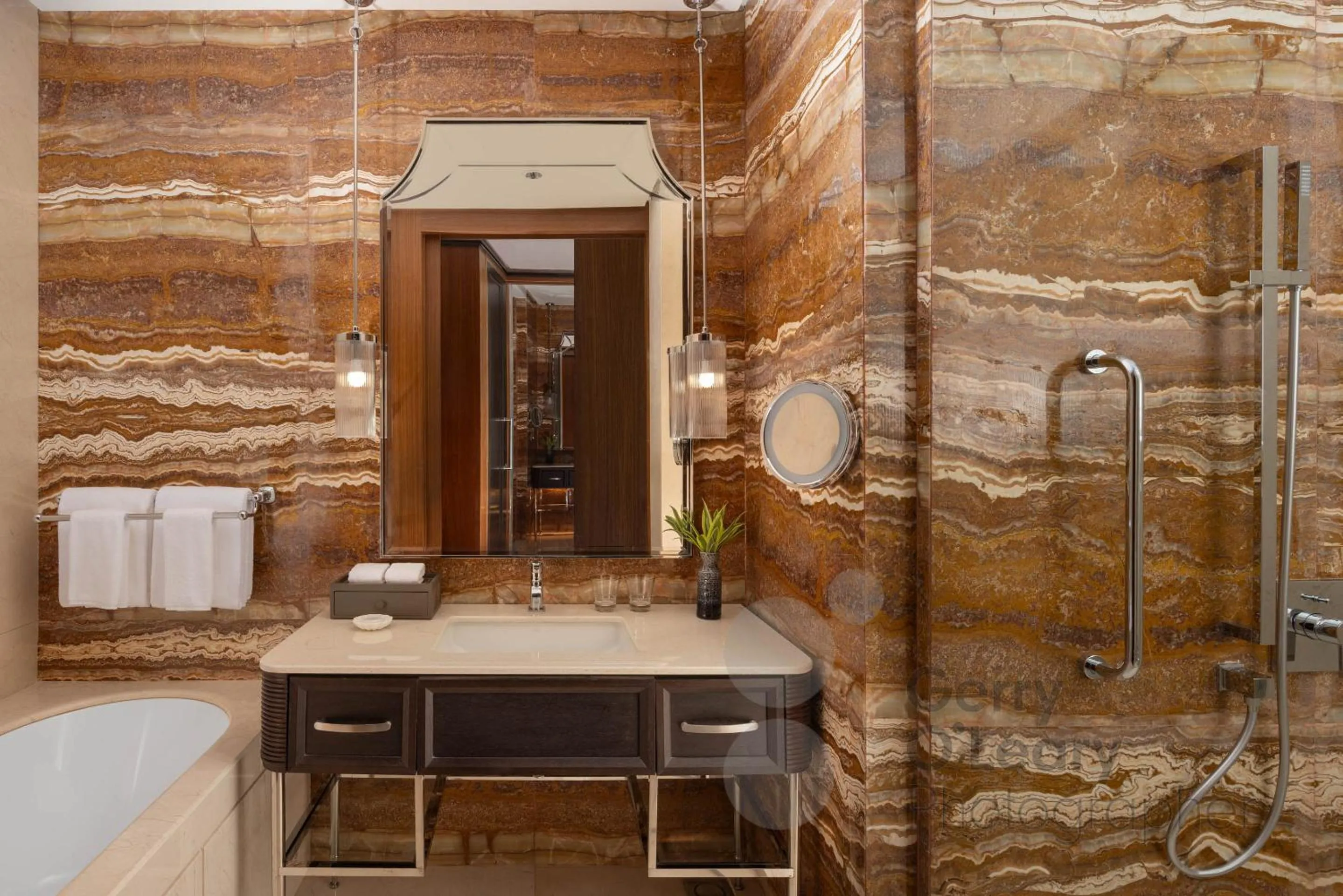 Bathroom in ITC Ratnadipa, a Luxury Collection Hotel, Colombo