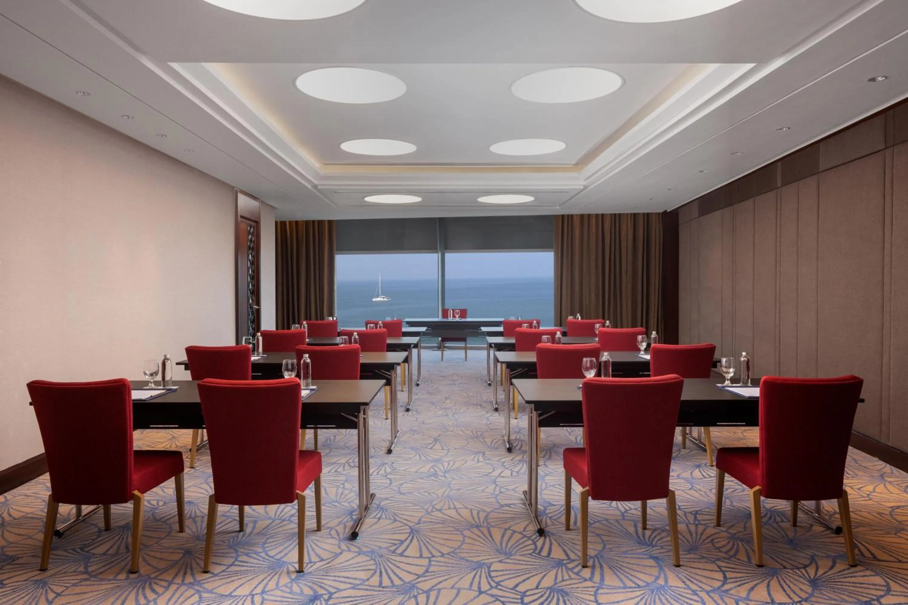 Meeting/conference room in ITC Ratnadipa, a Luxury Collection Hotel, Colombo