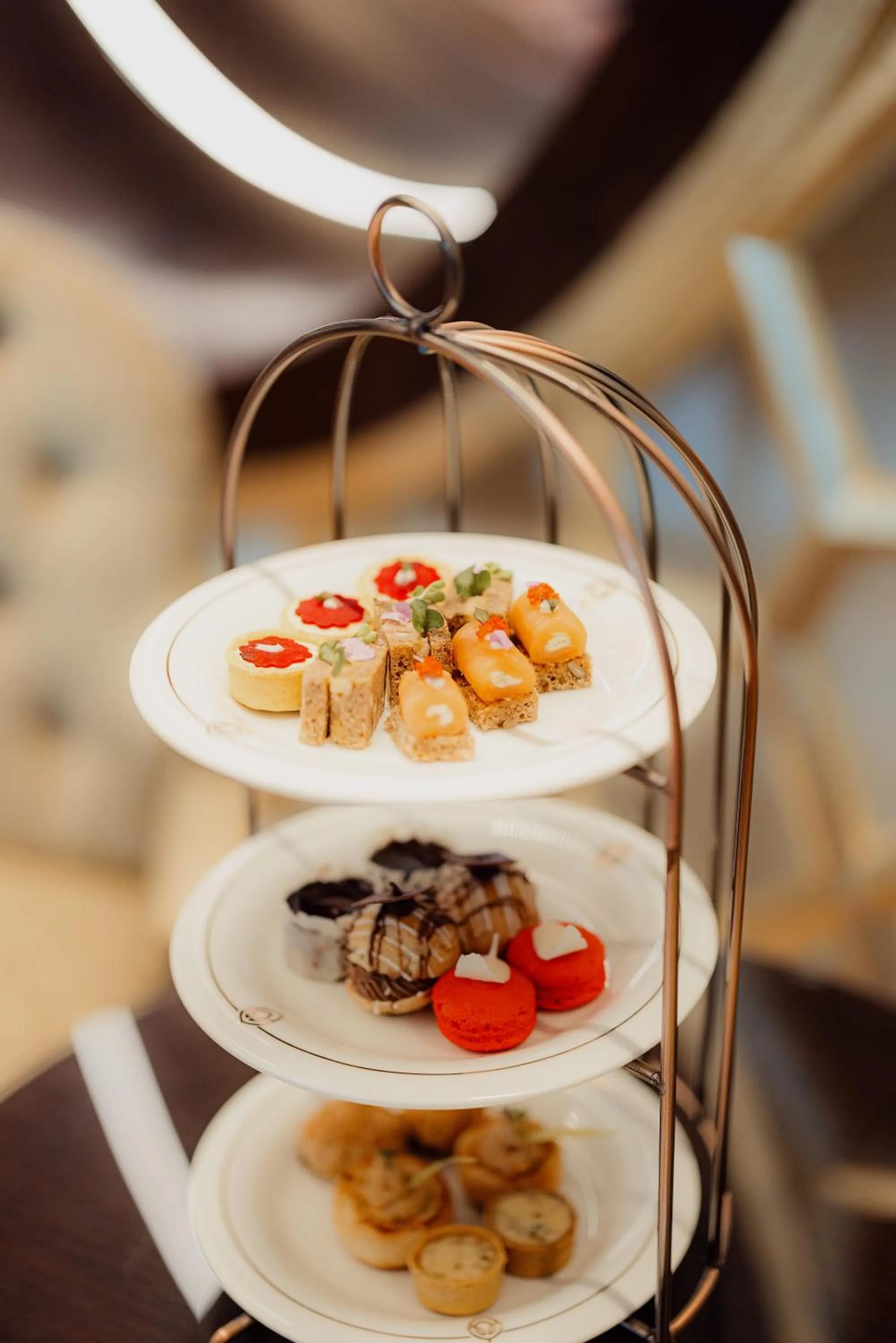 Restaurant/places to eat in ITC Ratnadipa, a Luxury Collection Hotel, Colombo