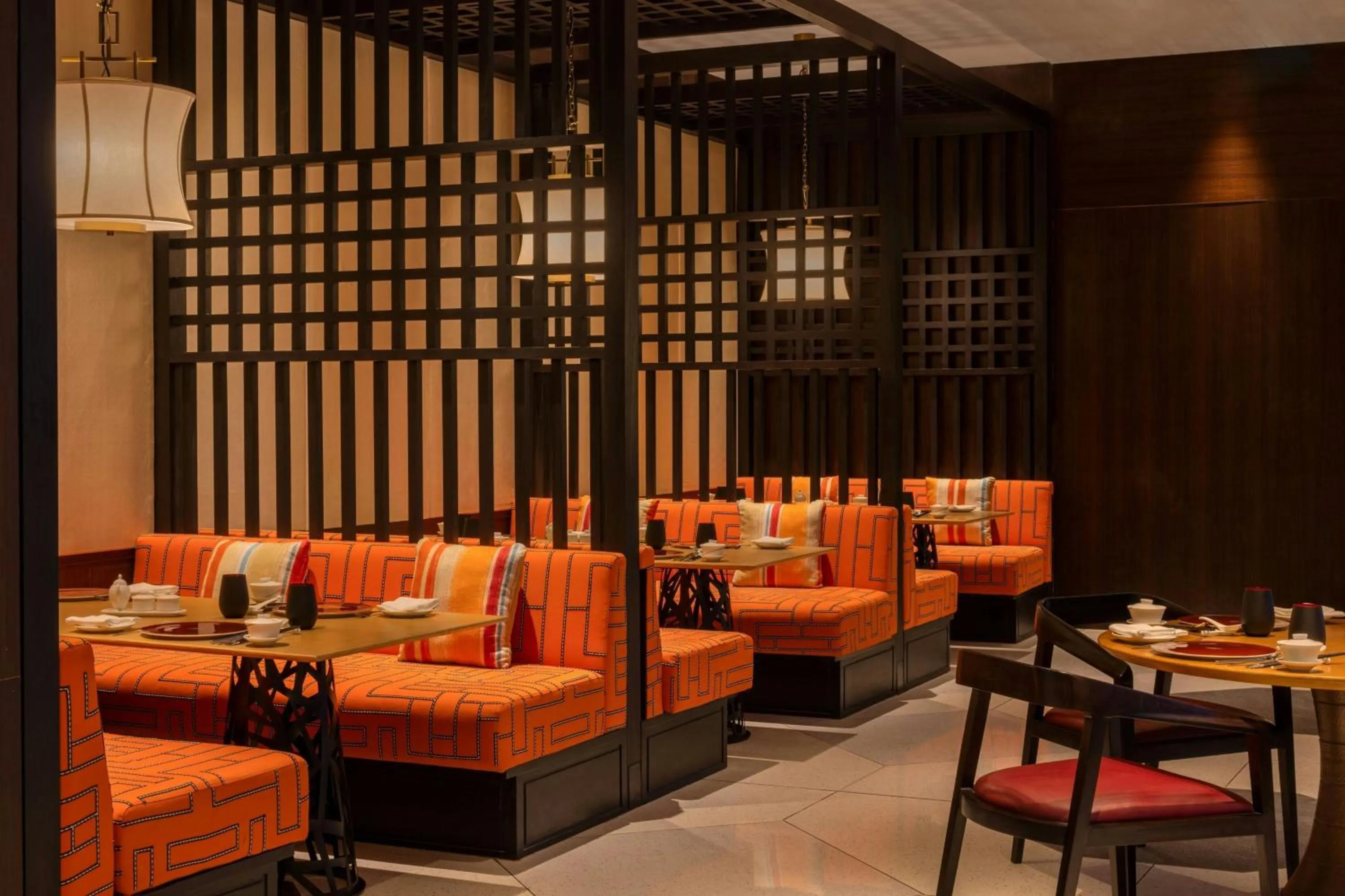 Restaurant/places to eat in ITC Ratnadipa, a Luxury Collection Hotel, Colombo