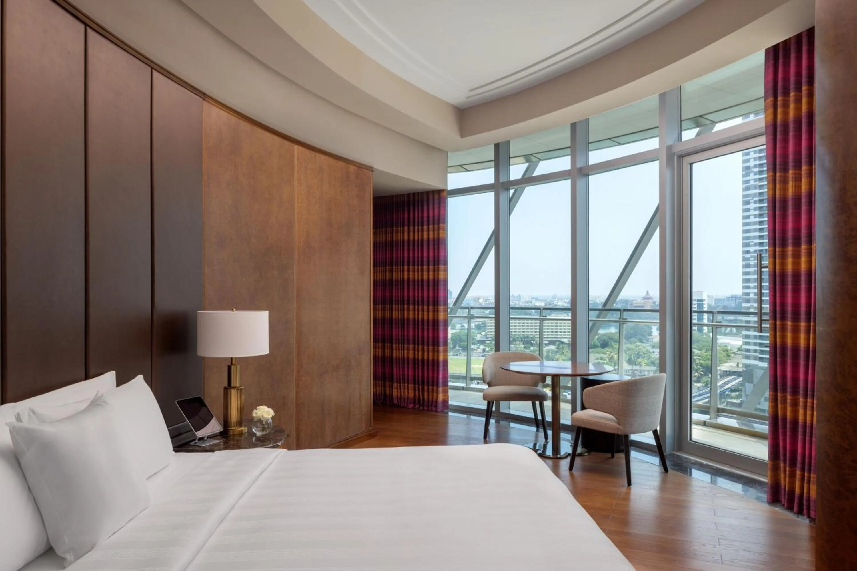 Bedroom, Bed in ITC Ratnadipa, a Luxury Collection Hotel, Colombo