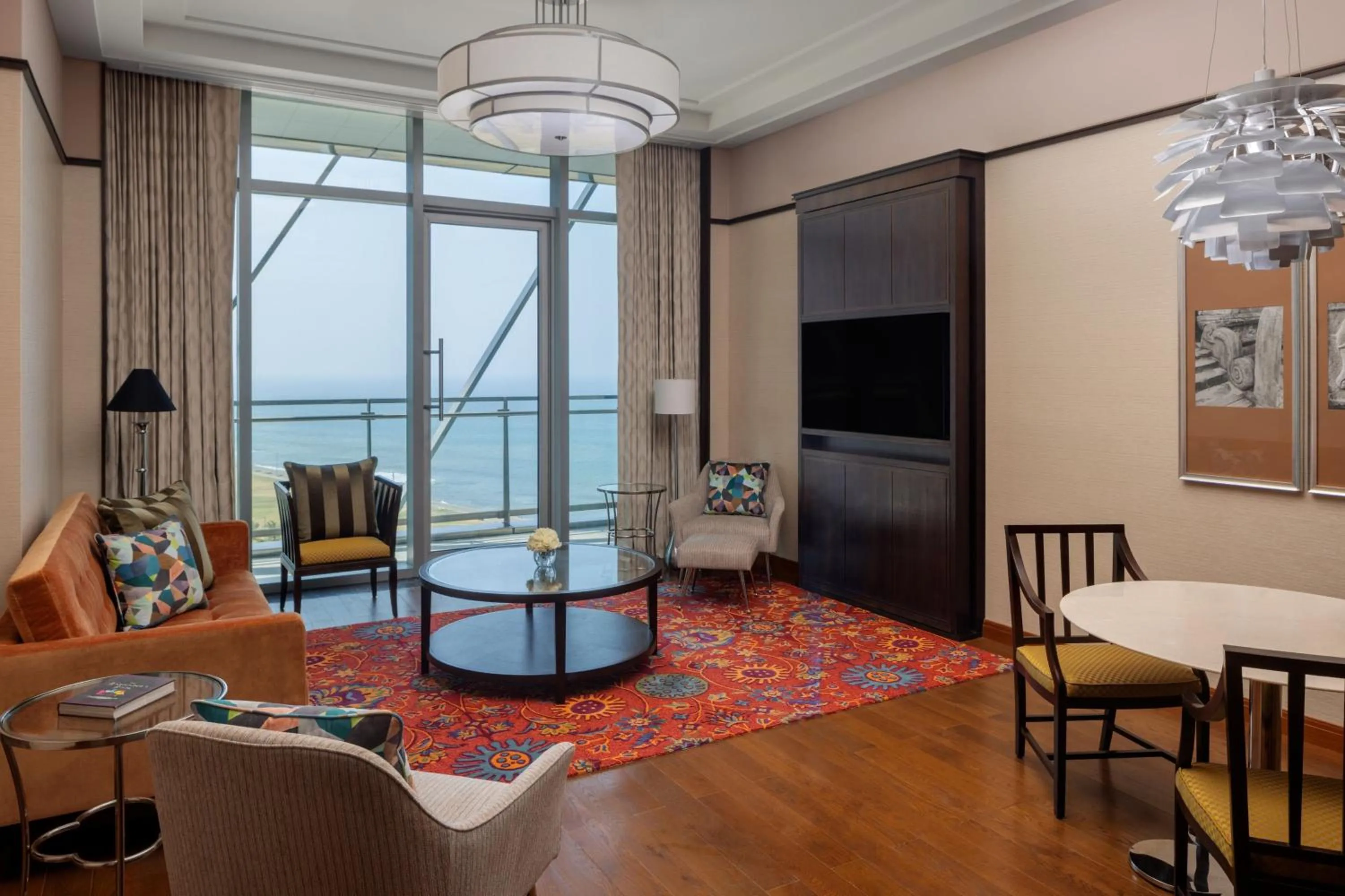 Photo of the whole room in ITC Ratnadipa, a Luxury Collection Hotel, Colombo