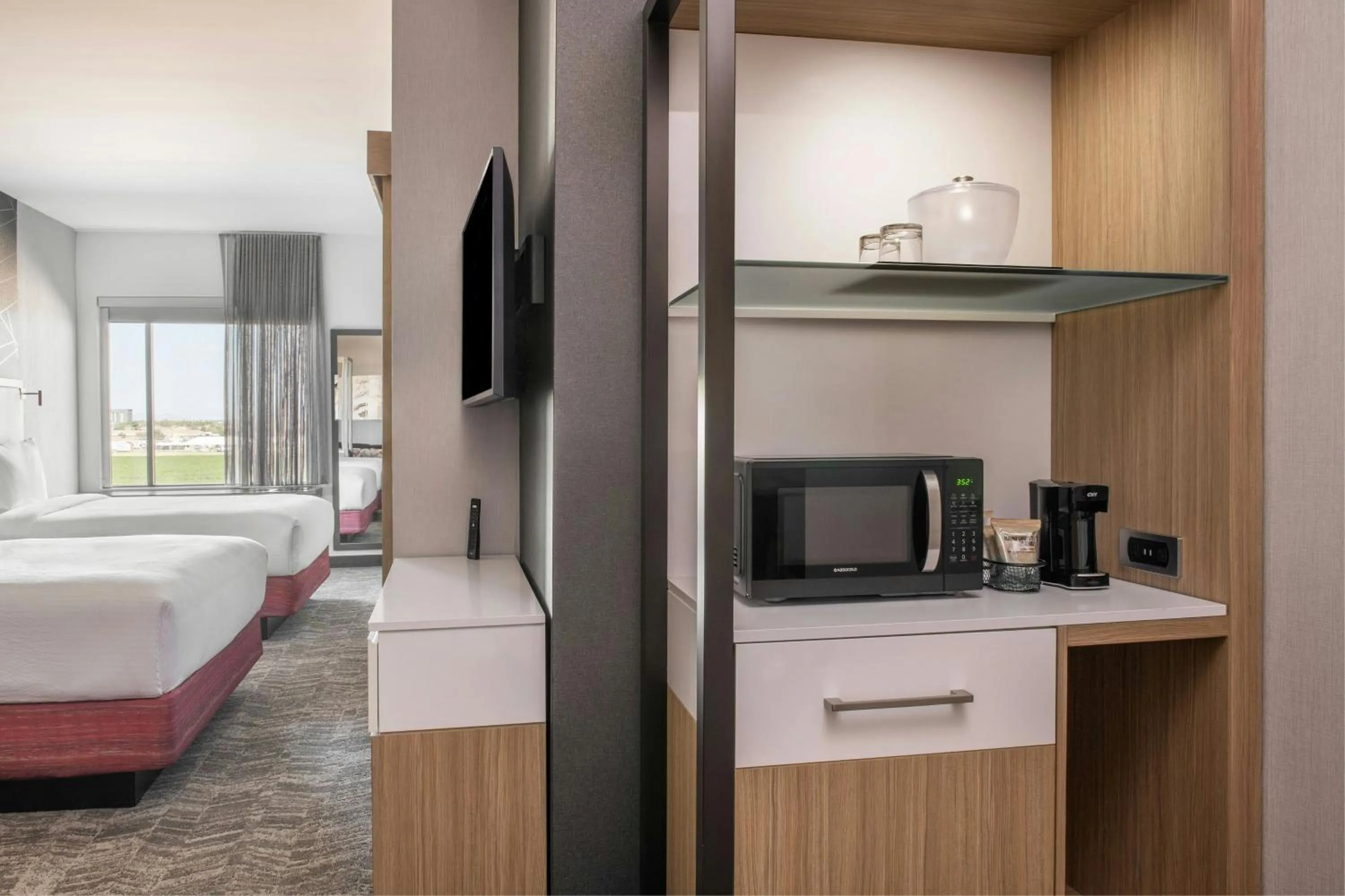 Photo of the whole room, Bed in SpringHill Suites by Marriott Phoenix West/Avondale