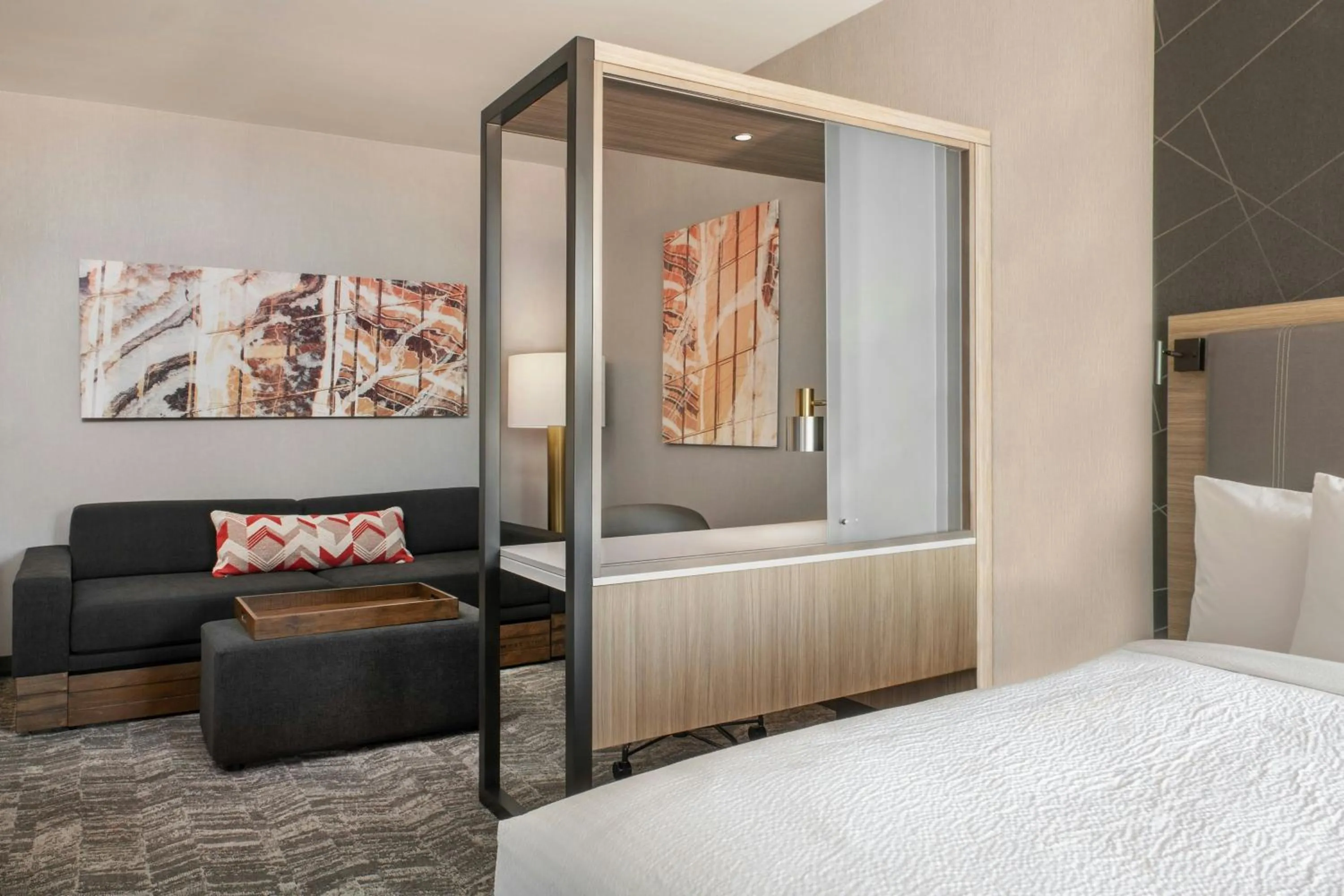 Living room, Bed in SpringHill Suites by Marriott Phoenix West/Avondale
