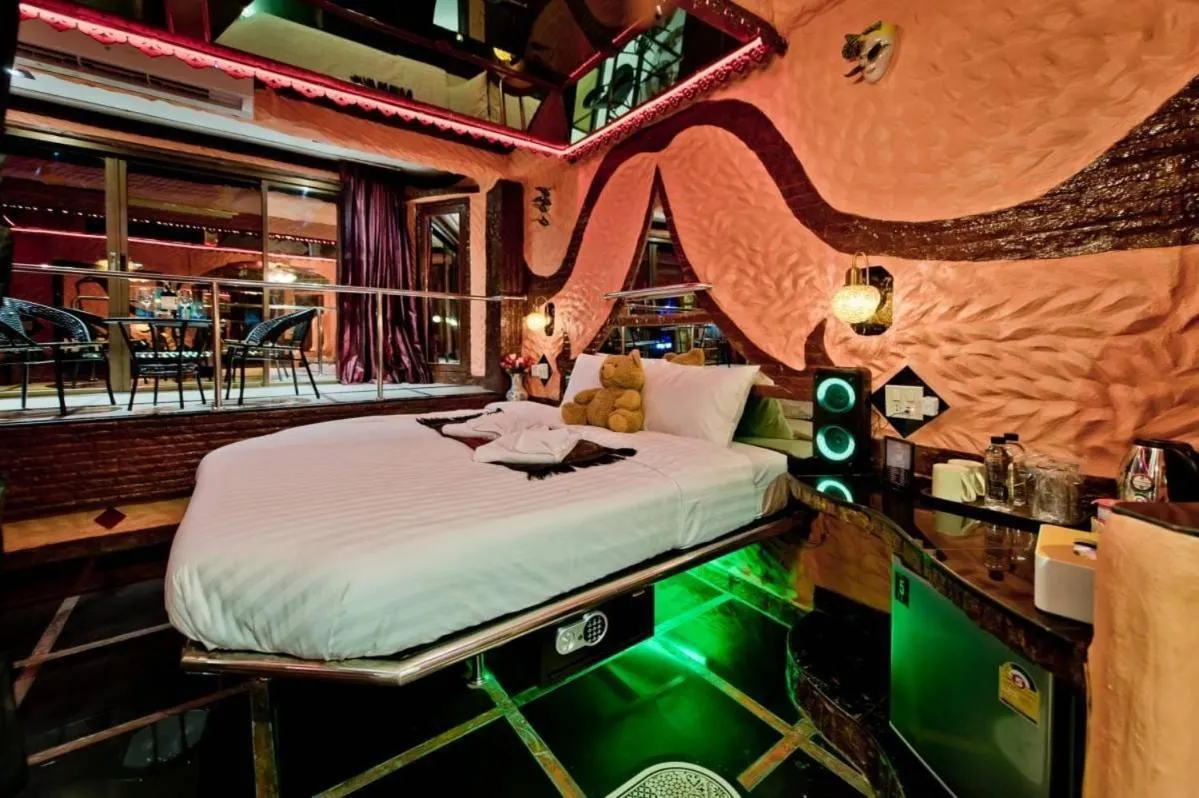 Bed in PENTHOUSE PATTAYA