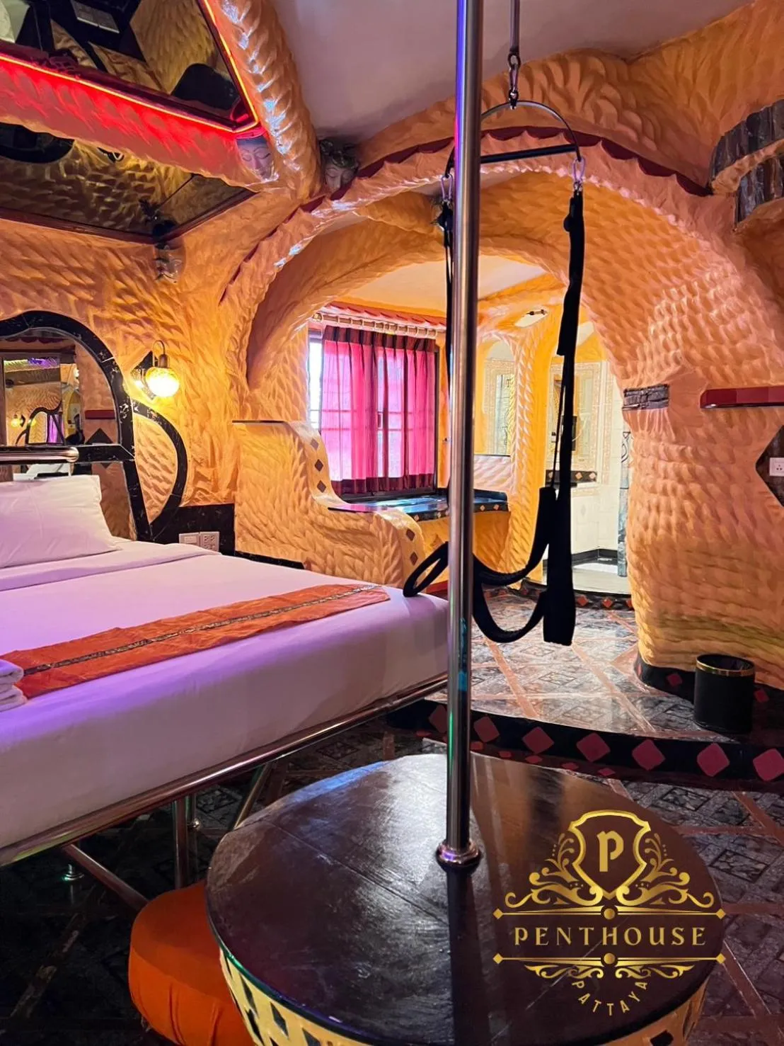 Bed in PENTHOUSE PATTAYA