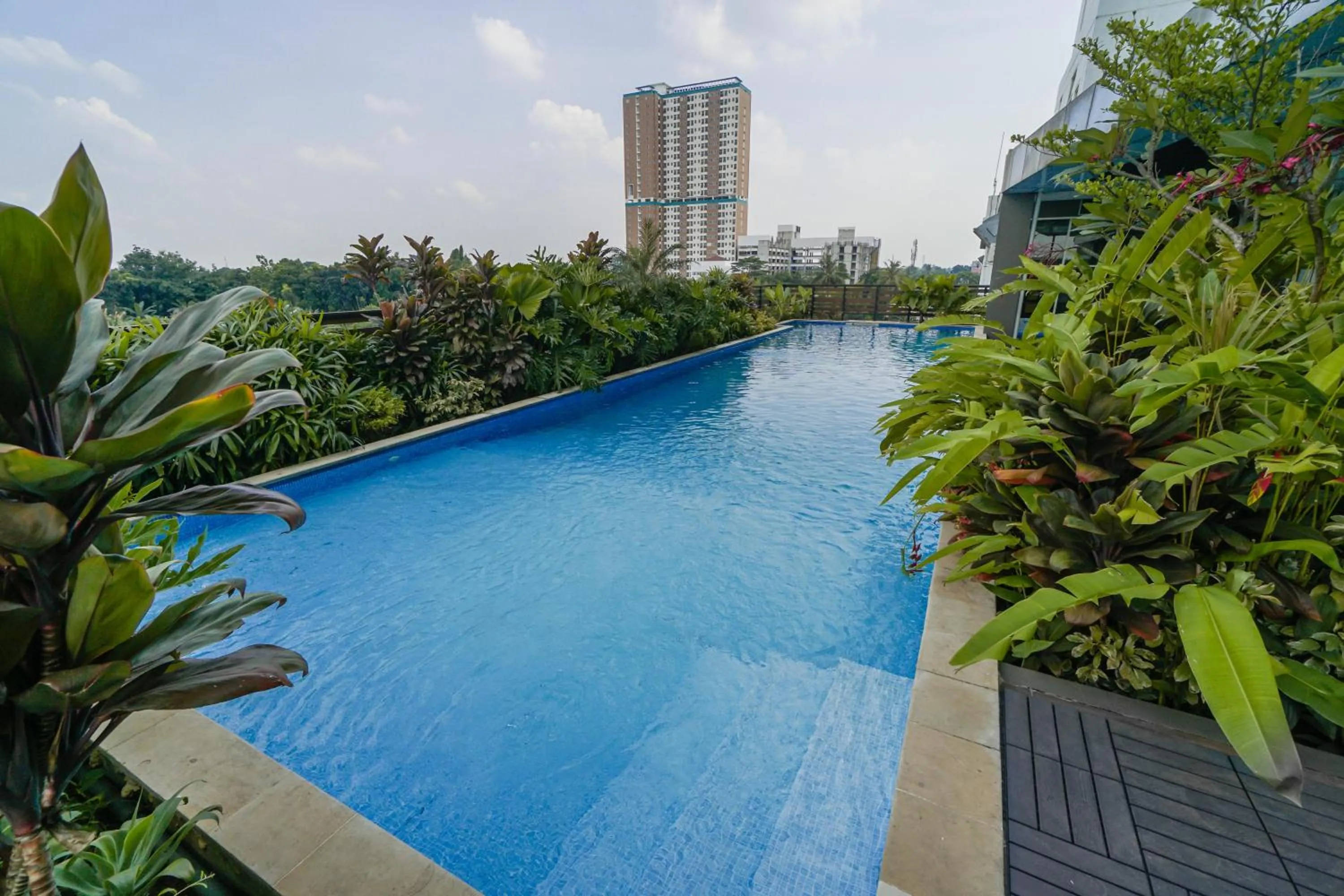 Swimming pool in Swiss-Belcourt Serpong