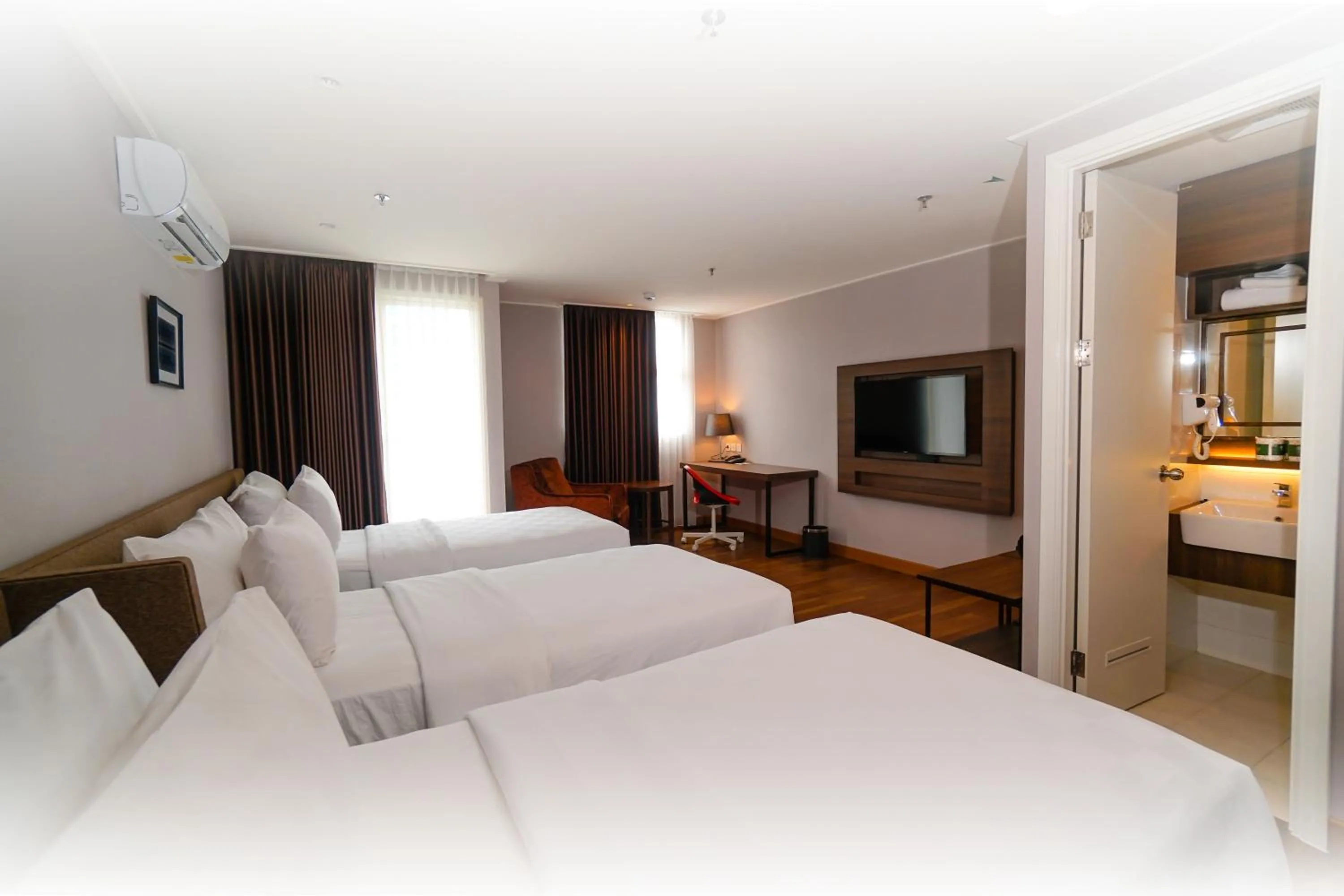 Bedroom, Bed in Swiss-Belcourt Serpong