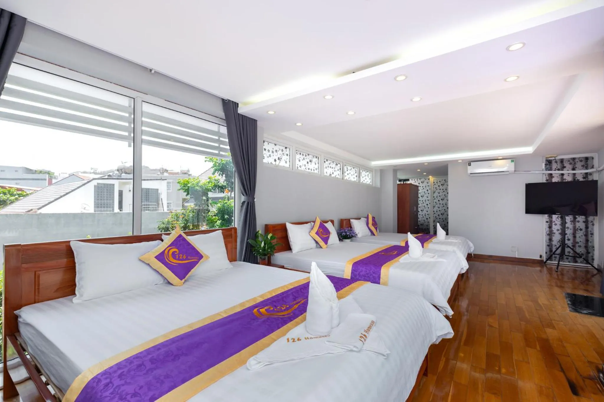 Communal lounge/ TV room, Bed in Villas 126-G1 Vung Tau