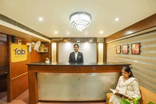 FabHotel Pleasure Inn - Near DB Mall