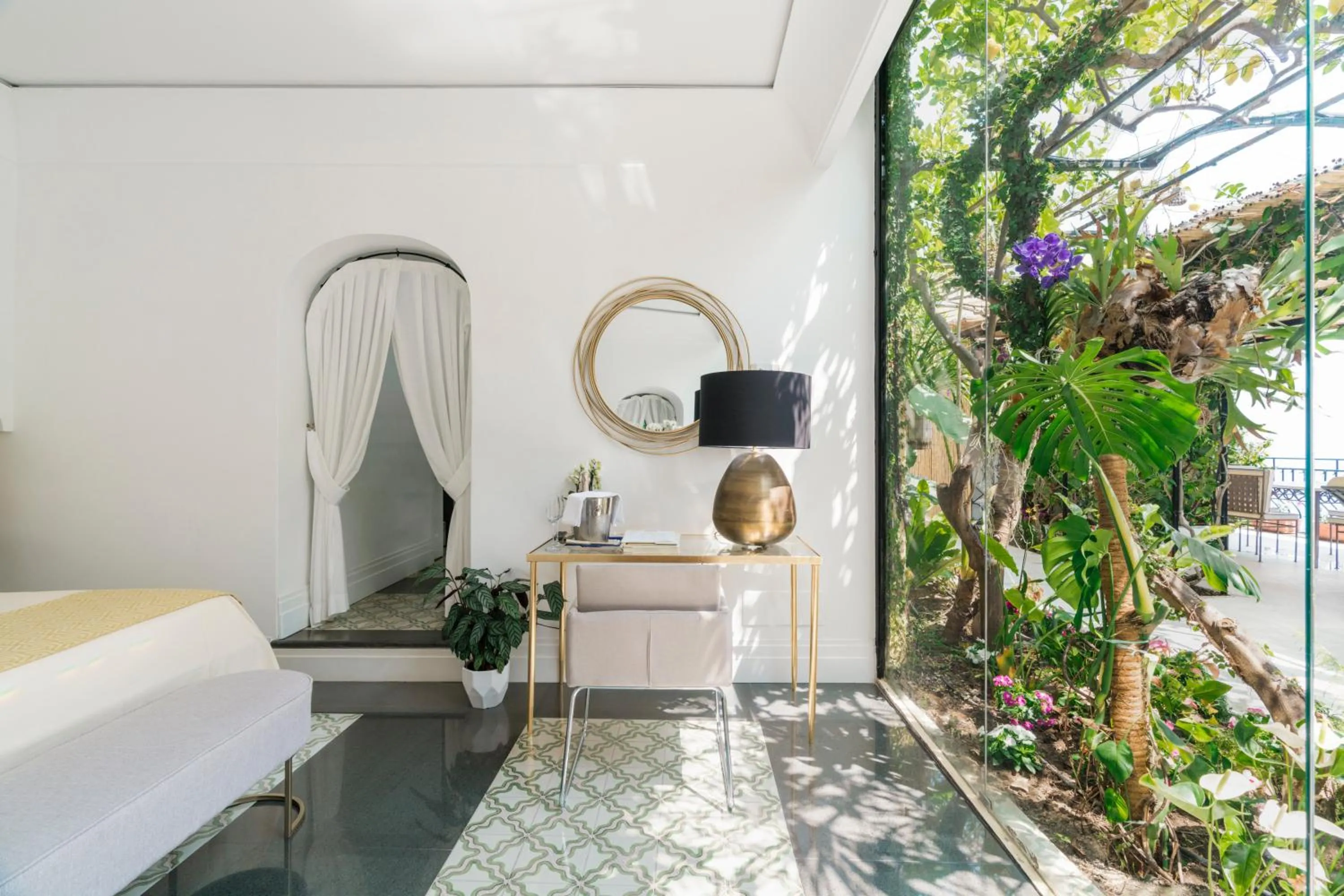 Spring in Villa Magia