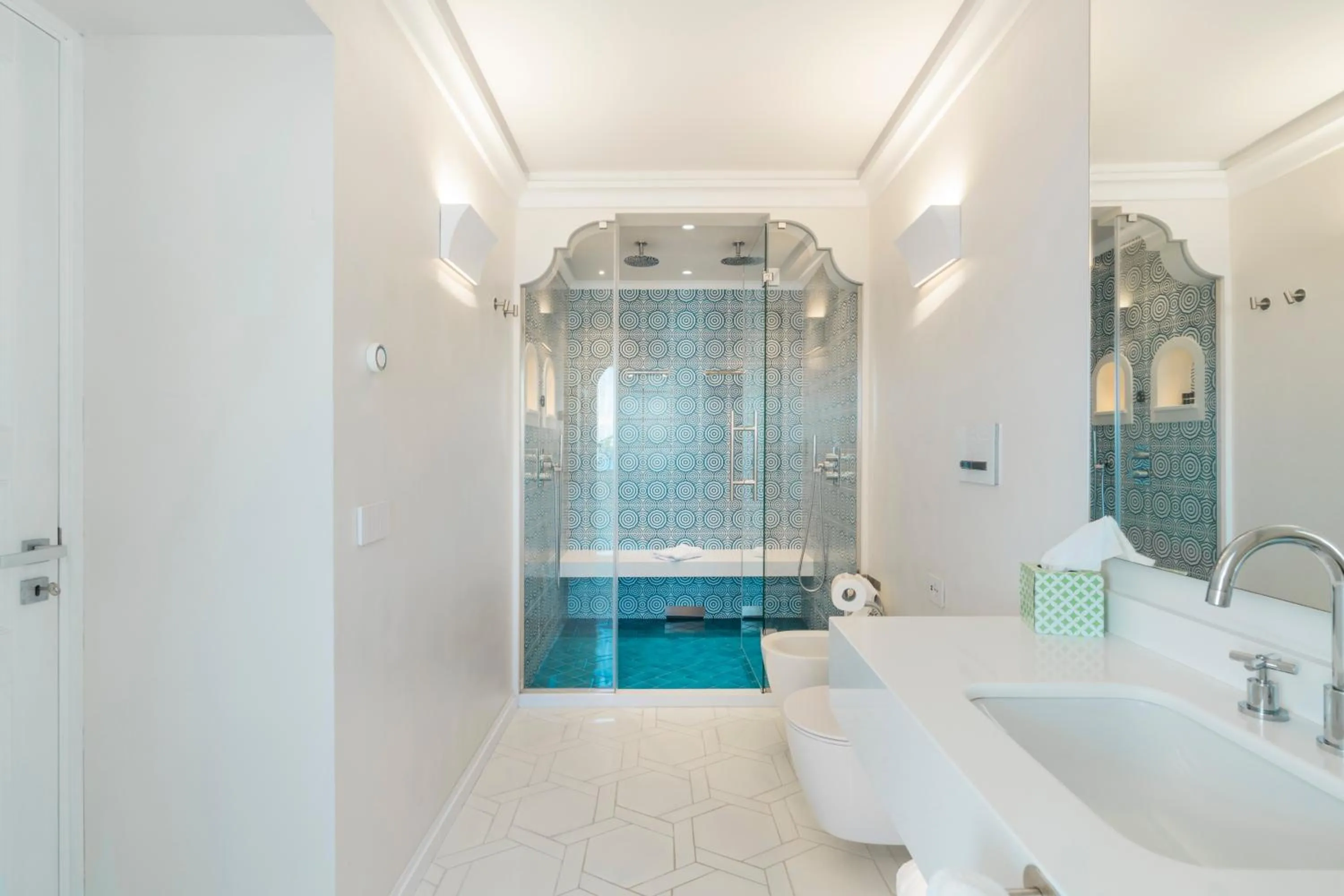 Shower in Villa Magia