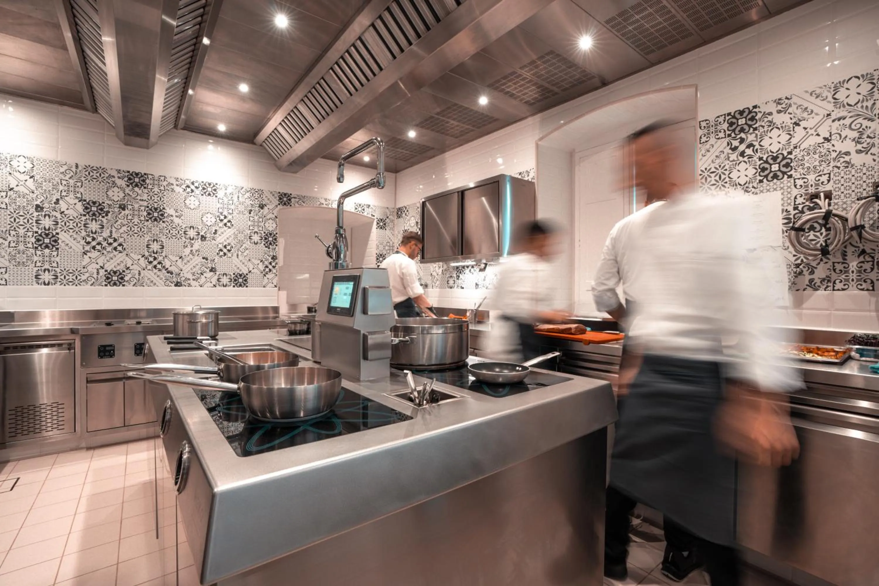 Kitchen or kitchenette in Villa Magia