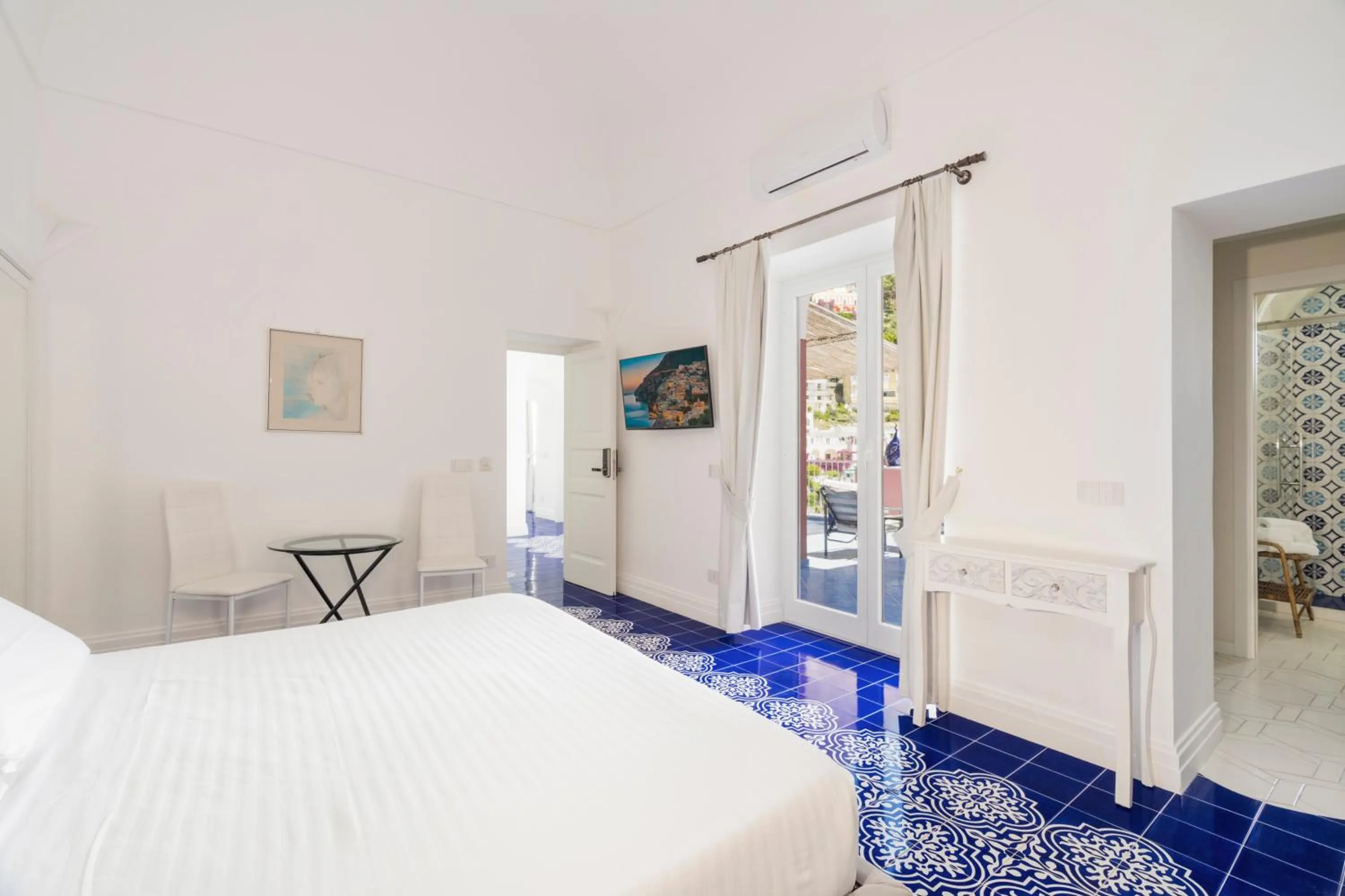Bed in Villa Magia