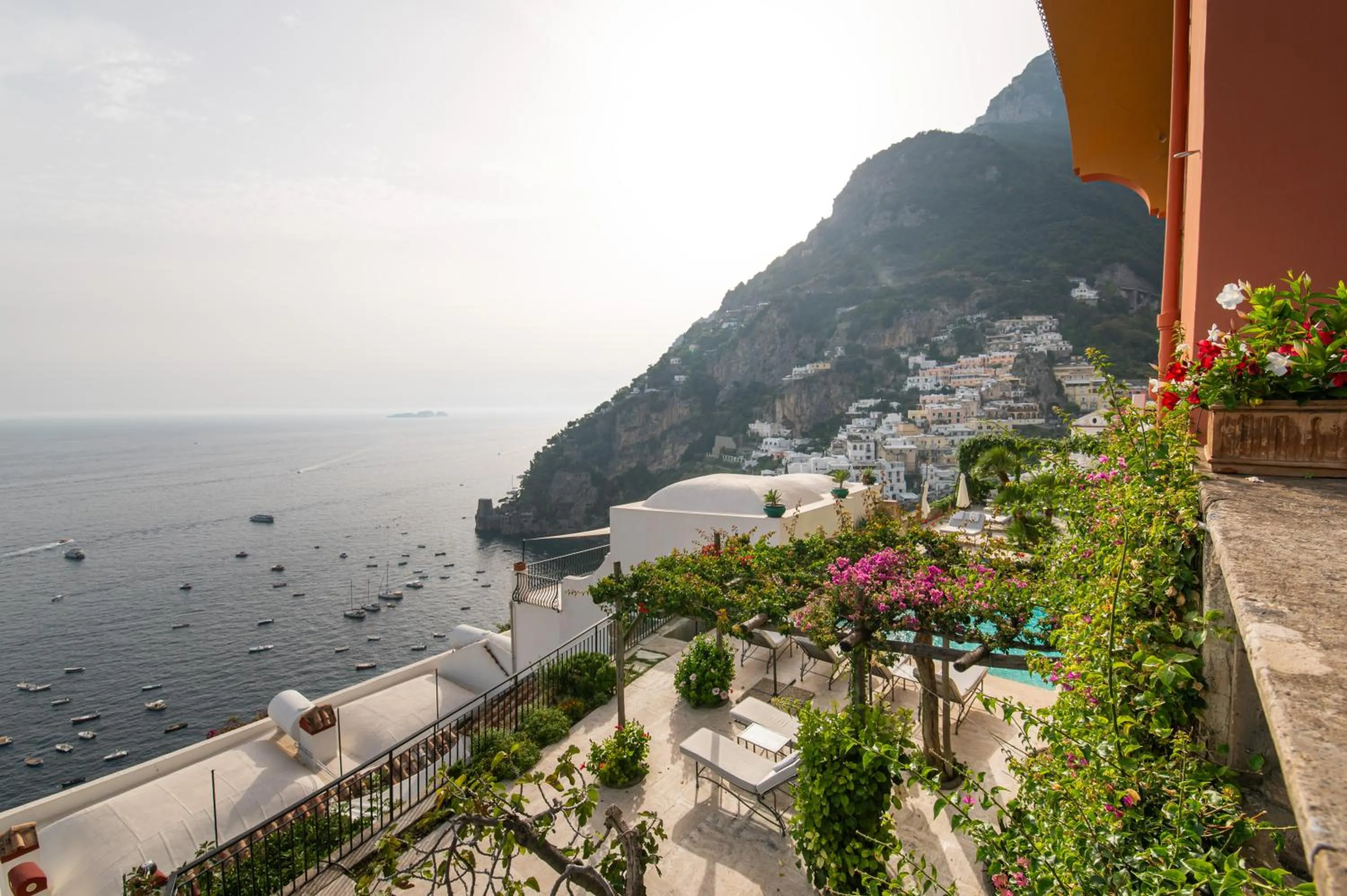 Property building in Villa Magia