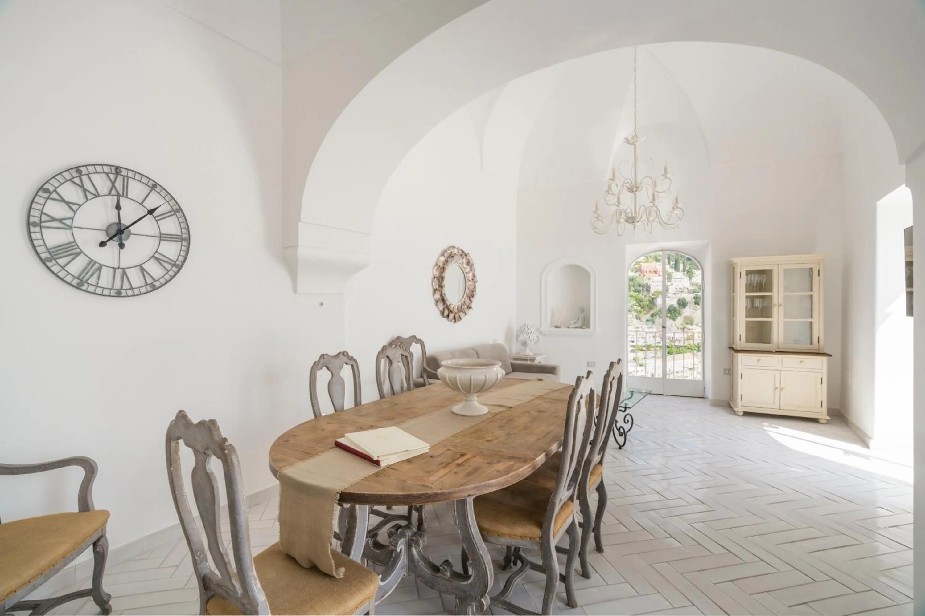 Kitchen or kitchenette in Villa Magia