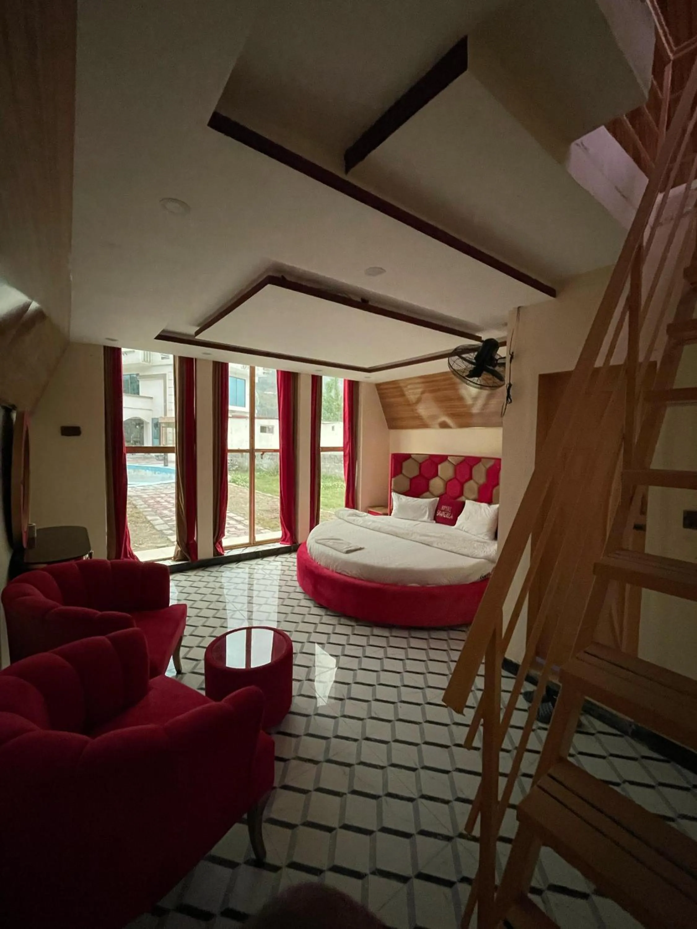 Bed in Royal Shangrila Balakot