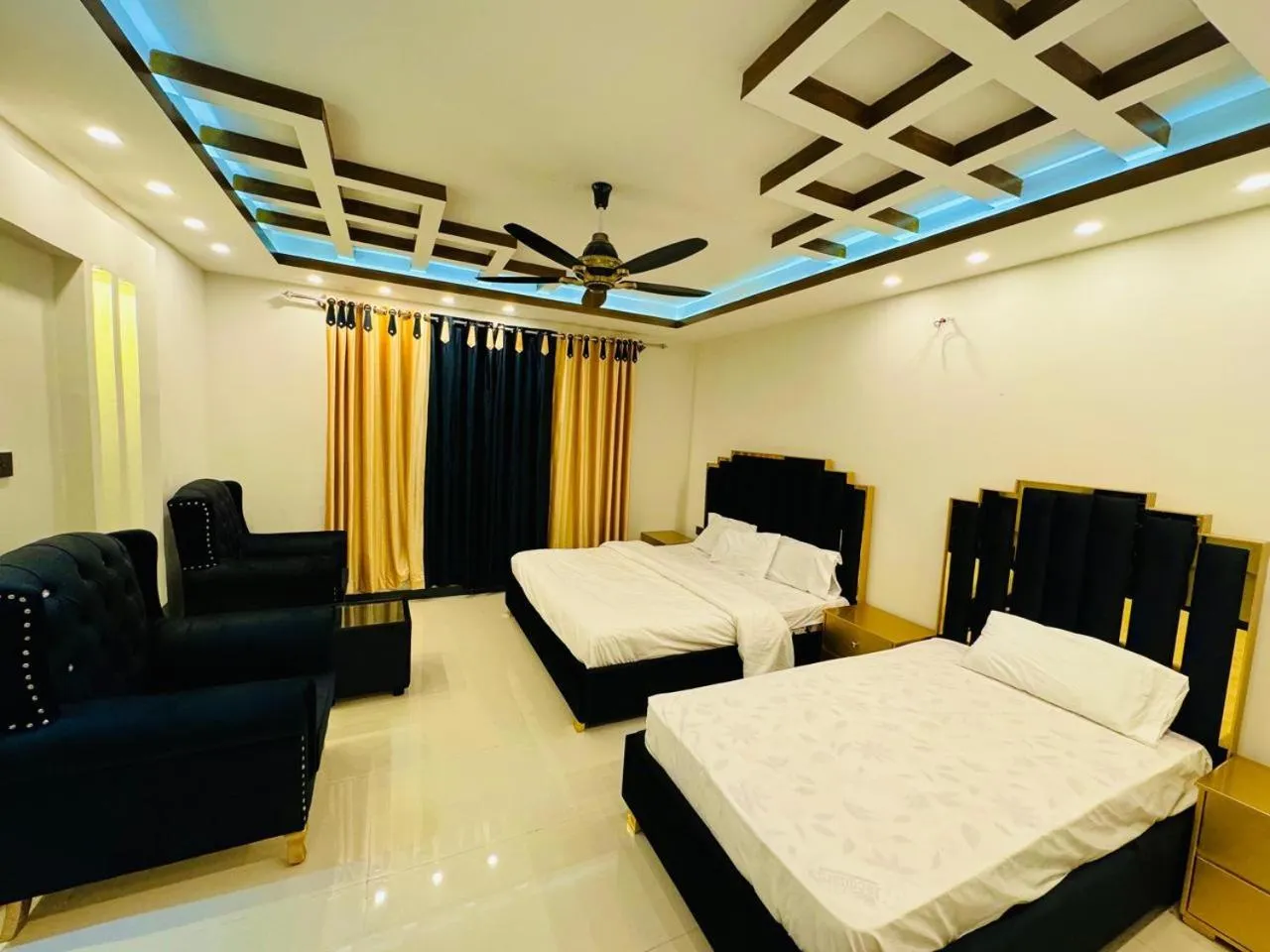 Bed in Royal Shangrila Balakot