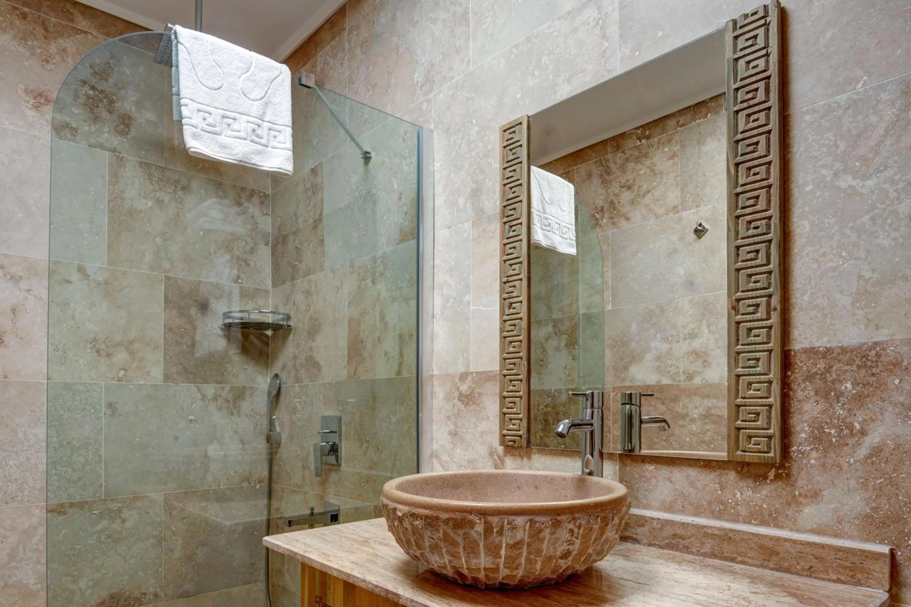 Shower in Milagro of Cappadocia