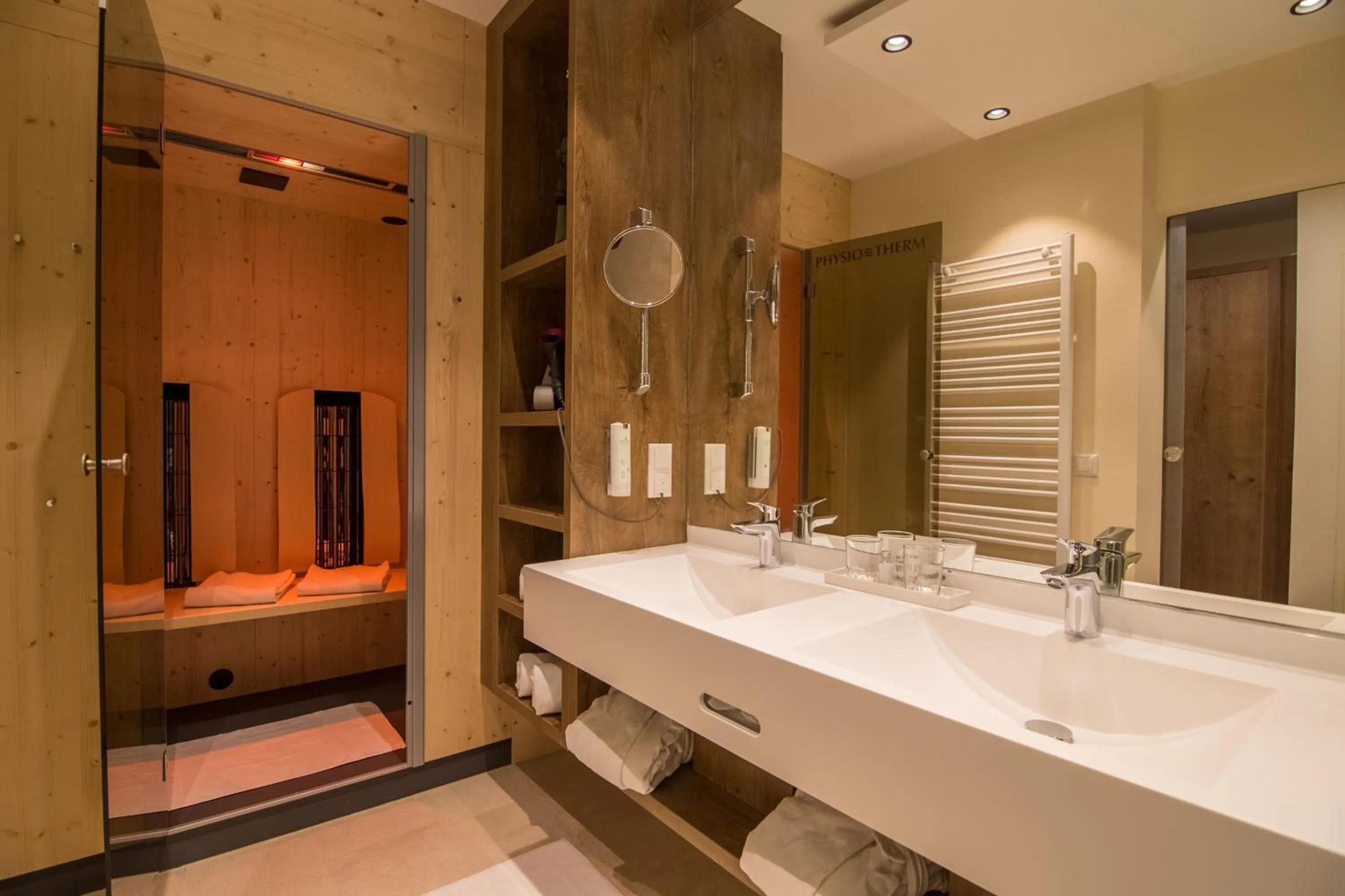 Shower in Seehotel Jägerwirt