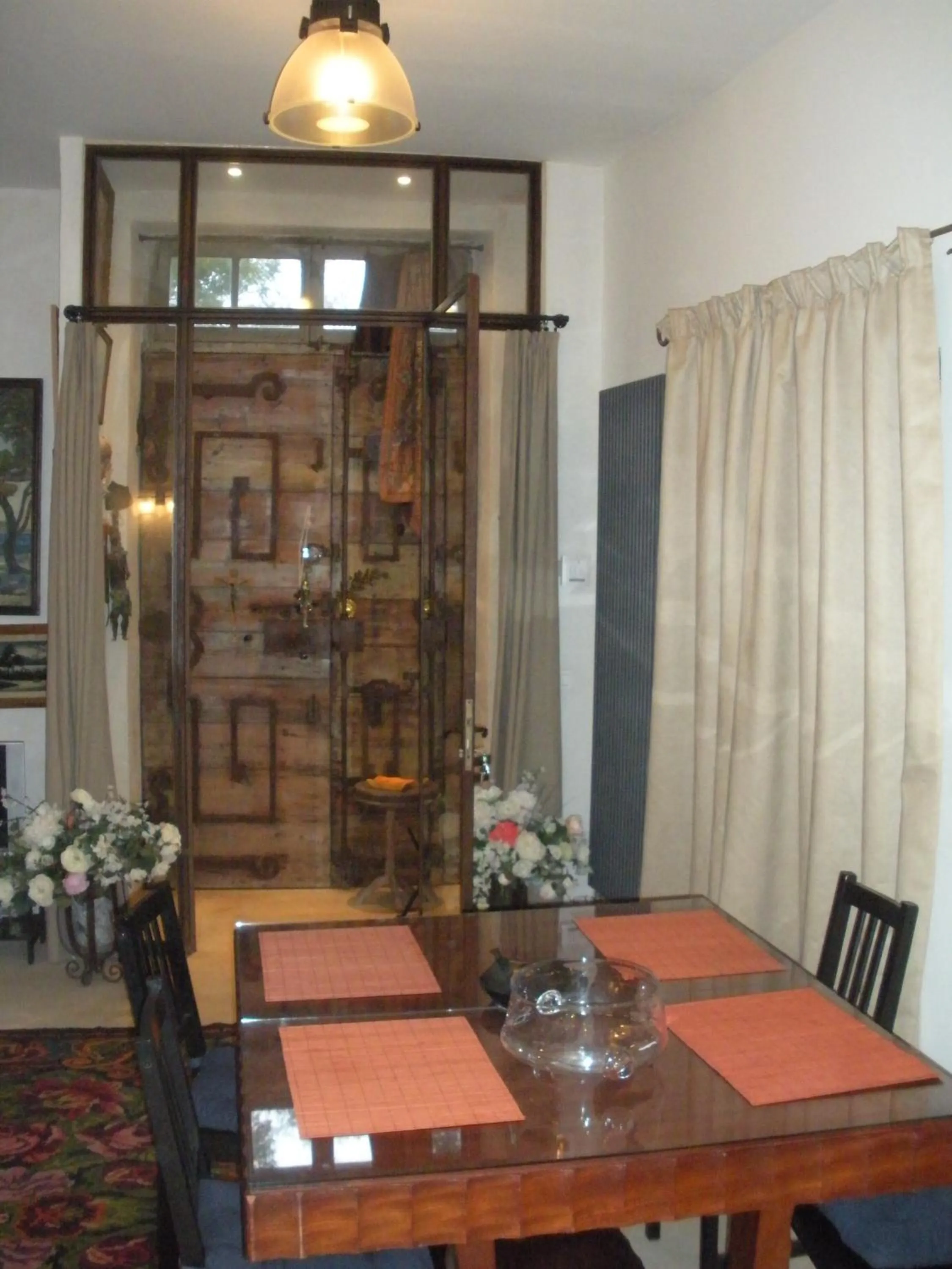 Living room in Le Couvent du Vieux Port