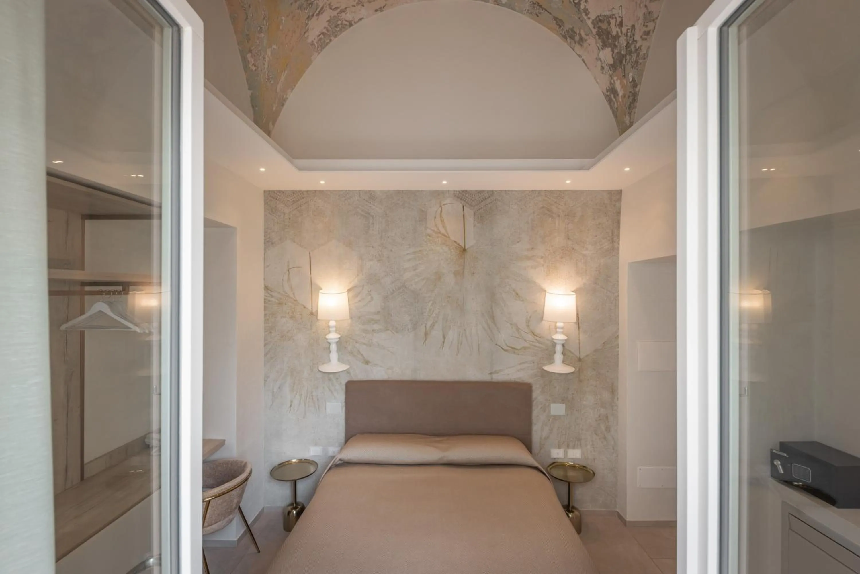 Bed in Palazzo Arco Cadura Hotel & Spa