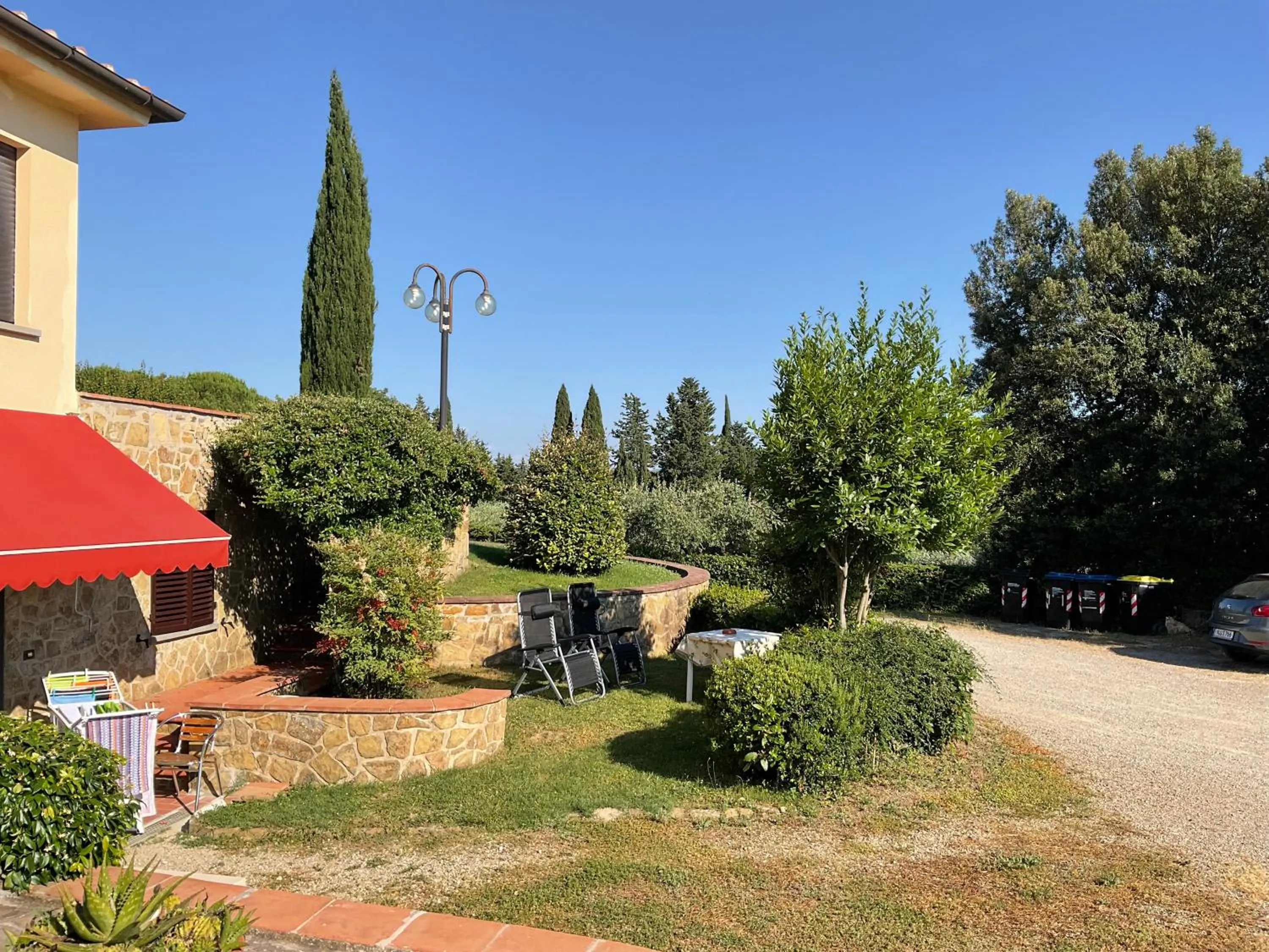 Property building in Villa Il Borraccio - Apartments Azalea and Begonia