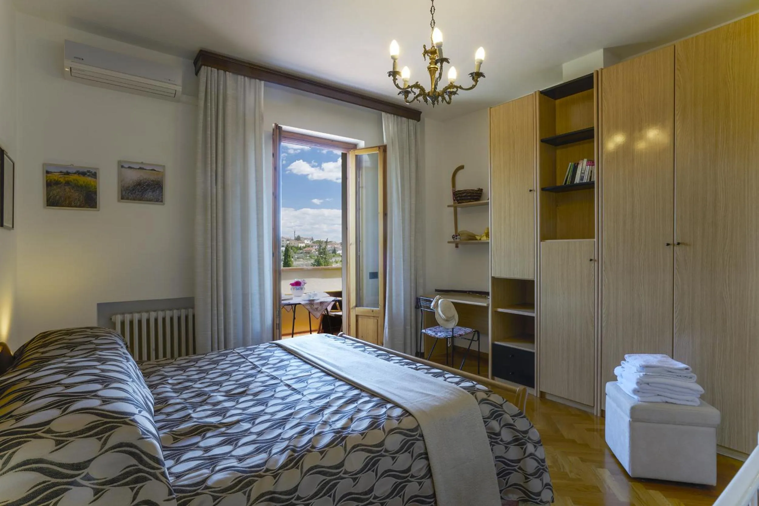 Bed in Villa Il Borraccio - Apartments Azalea and Begonia