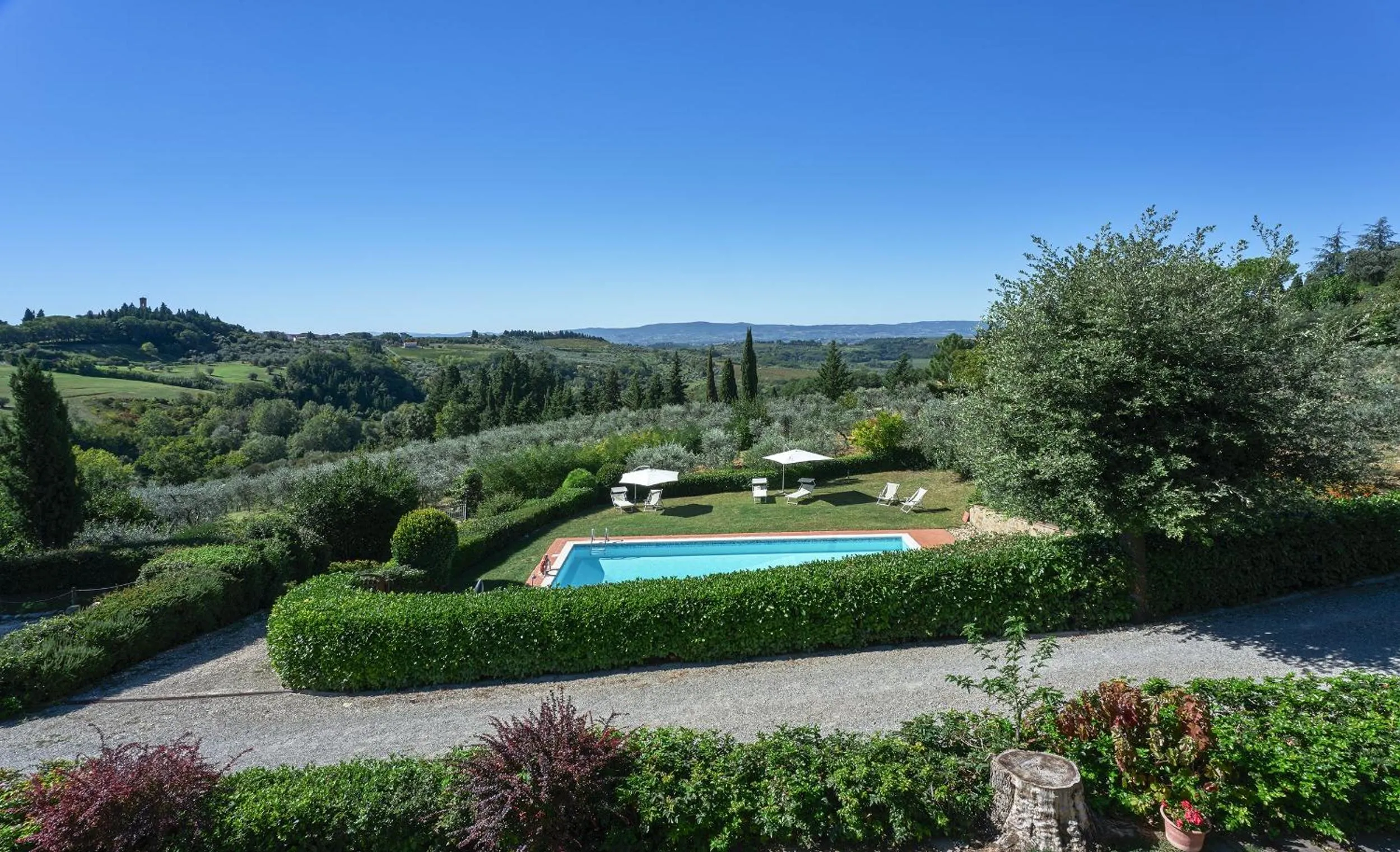 Landmark view in Villa Il Borraccio - Apartments Azalea and Begonia