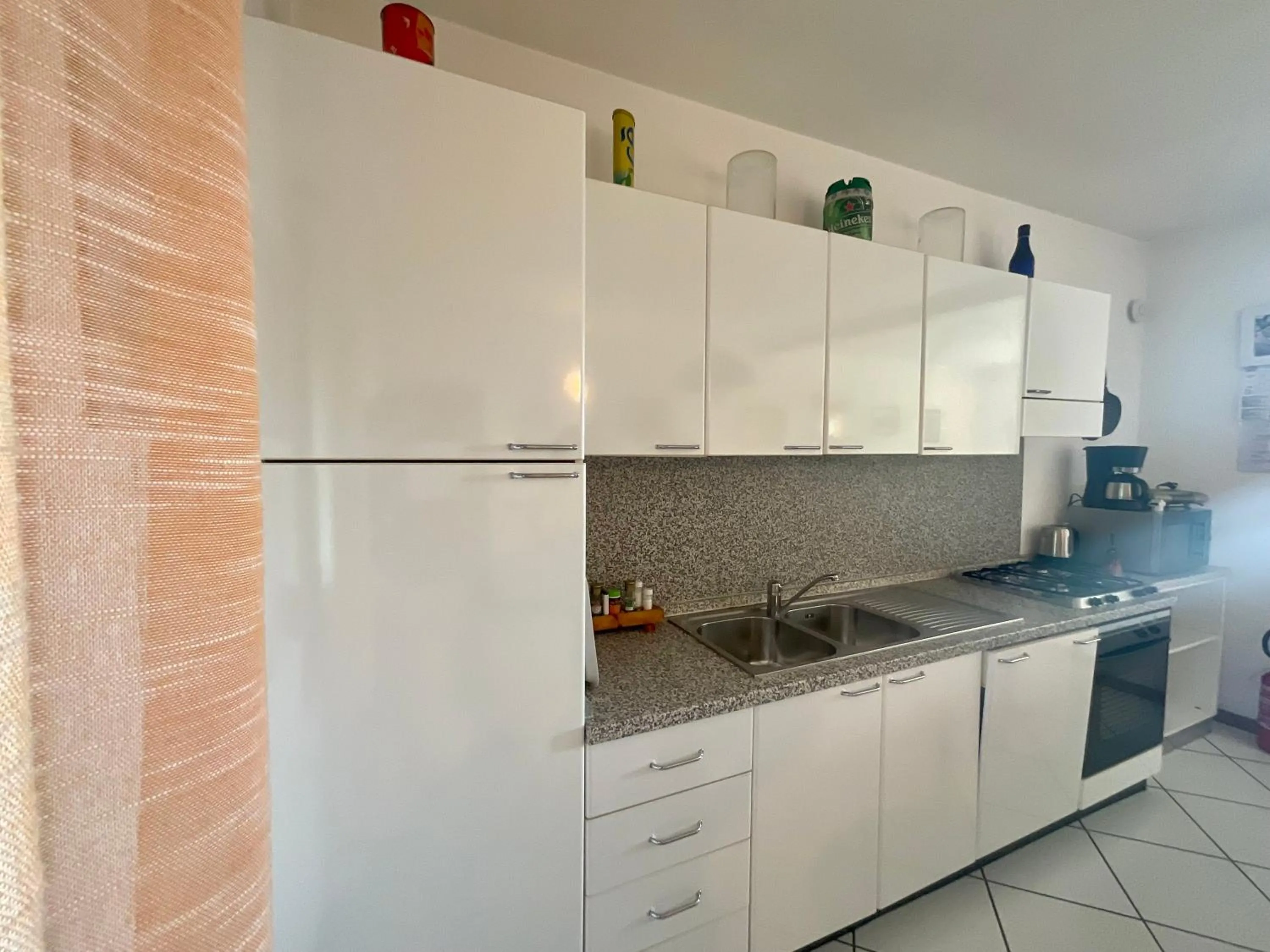 Kitchen or kitchenette in Villa Il Borraccio - Apartments Azalea and Begonia