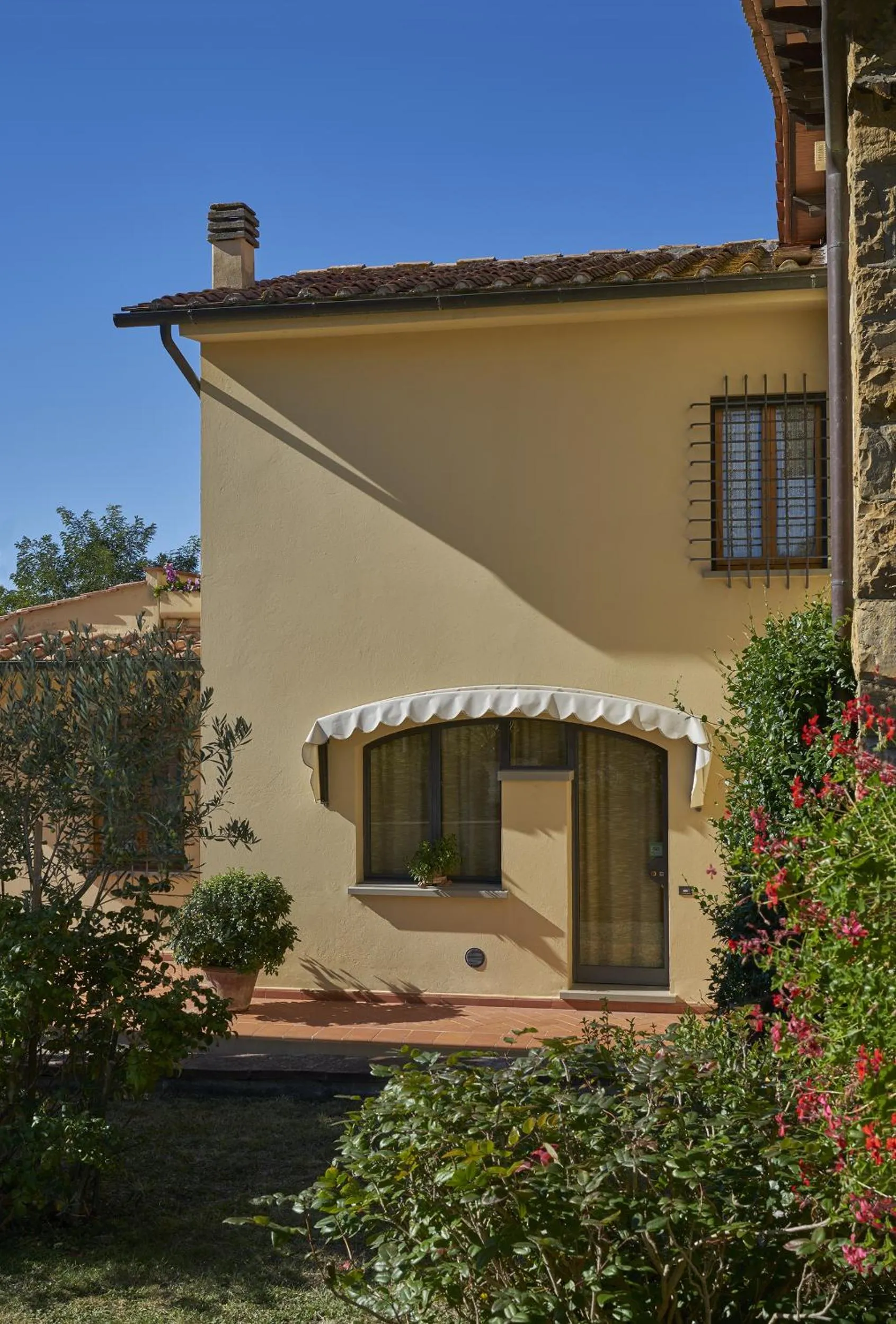 Facade/entrance in Villa Il Borraccio - Apartments Azalea and Begonia