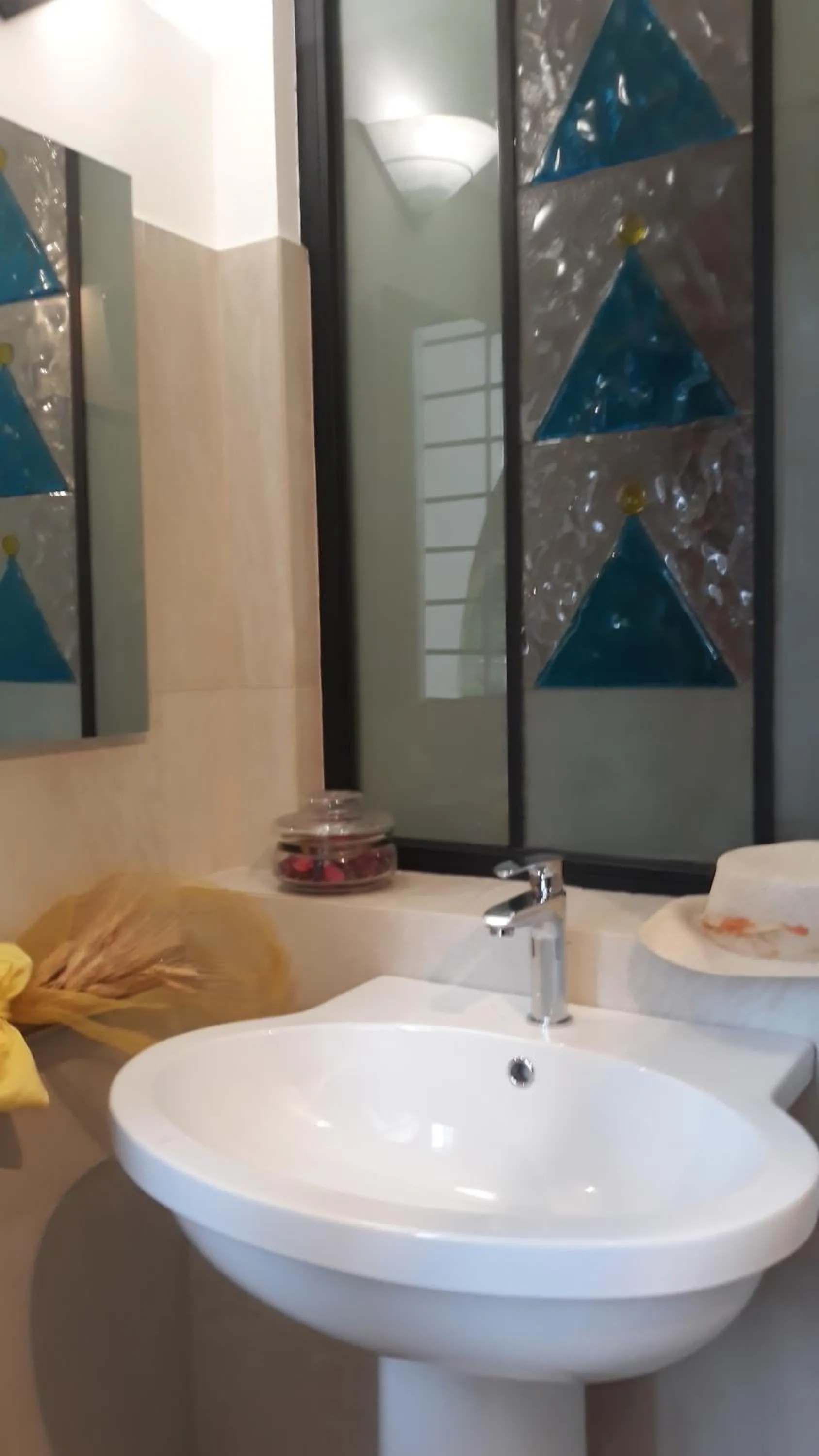 Bathroom in Villa Il Borraccio - Apartments Azalea and Begonia