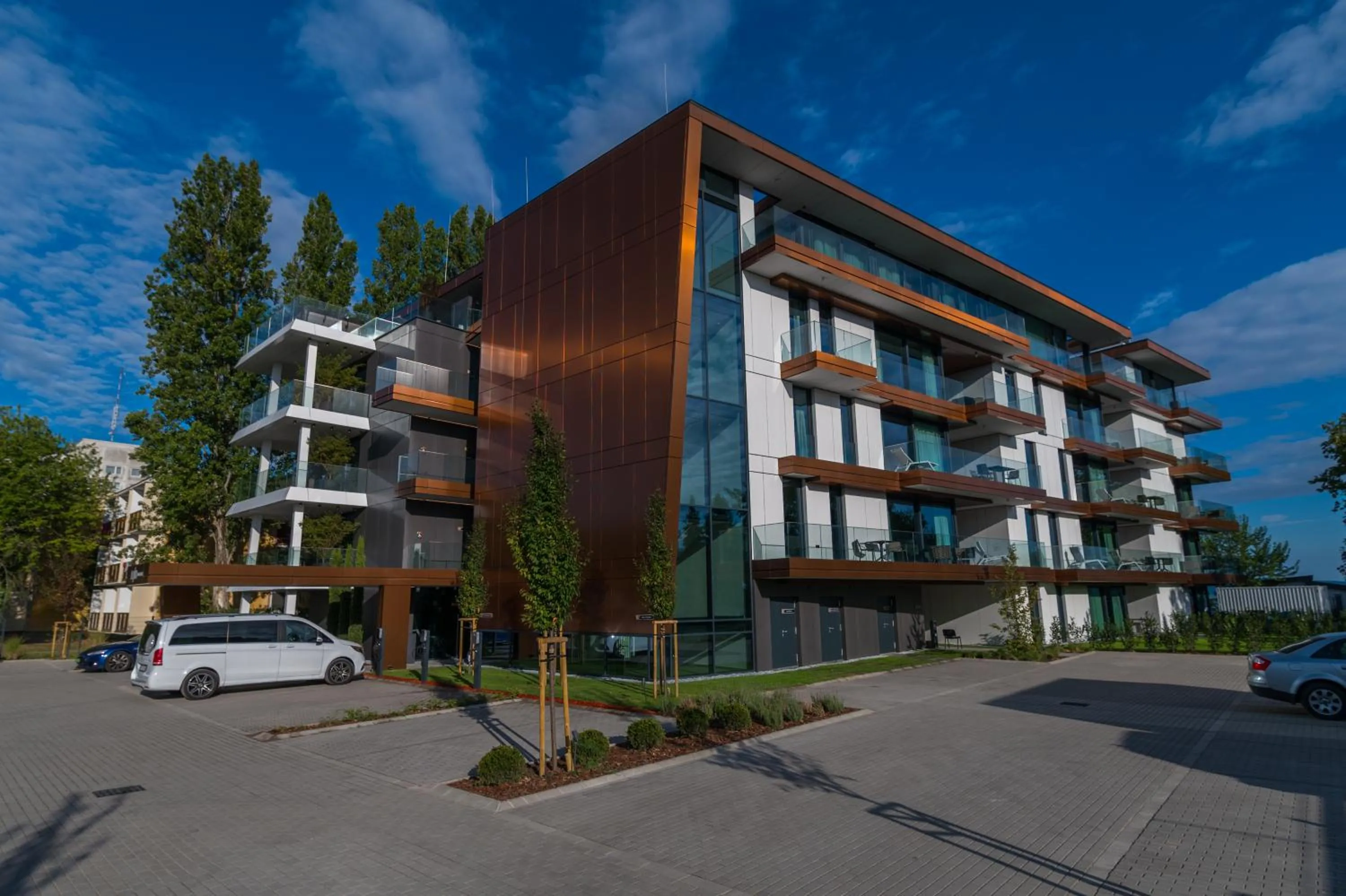 Property building in BJ81 Suite Hotel