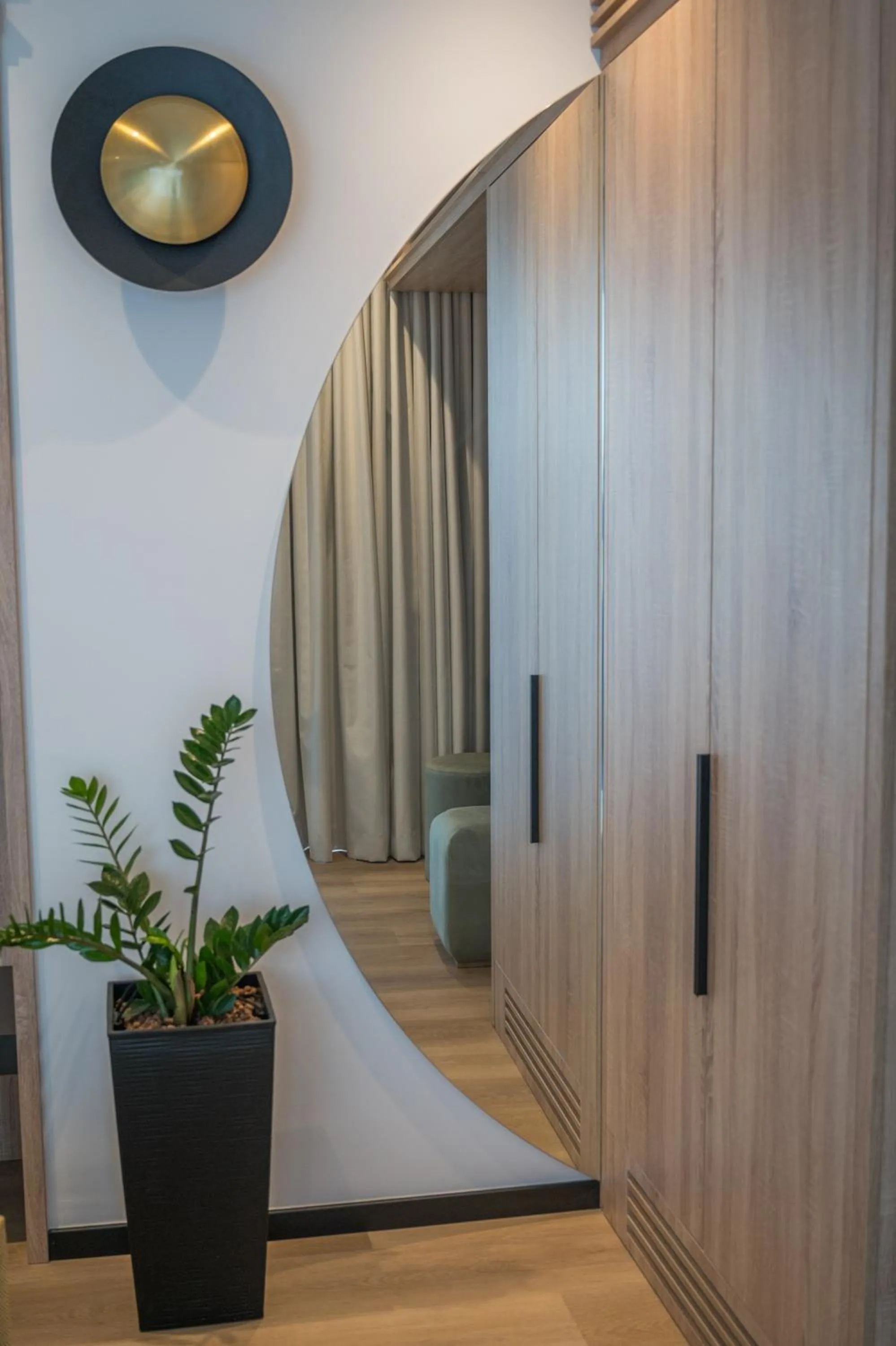 Photo of the whole room in BJ81 Suite Hotel