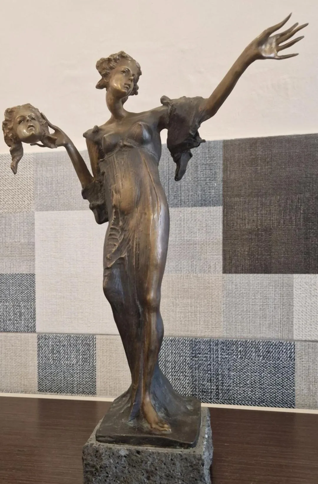 Decorative detail in Art & Jazz Hotel