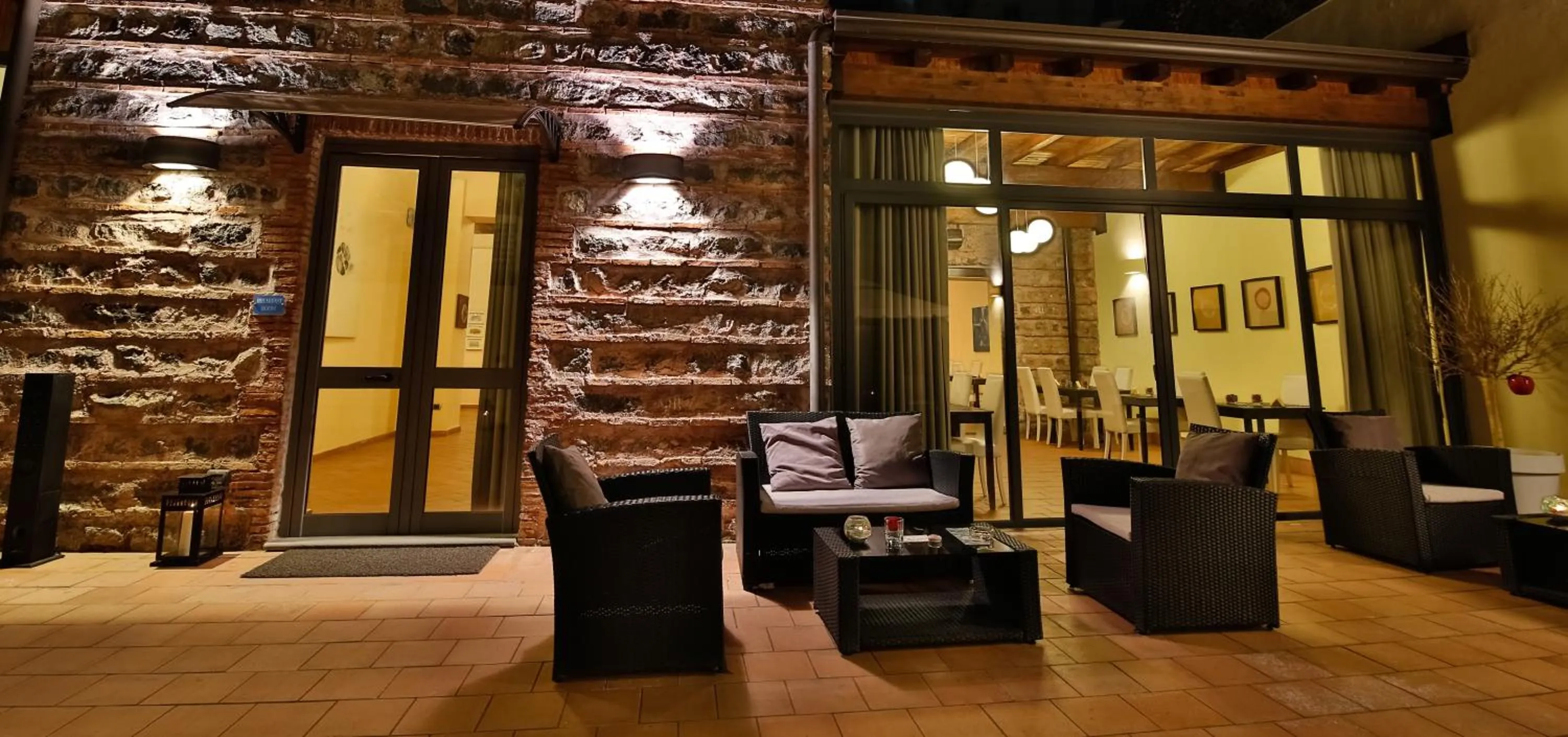 Seating area in Art & Jazz Hotel