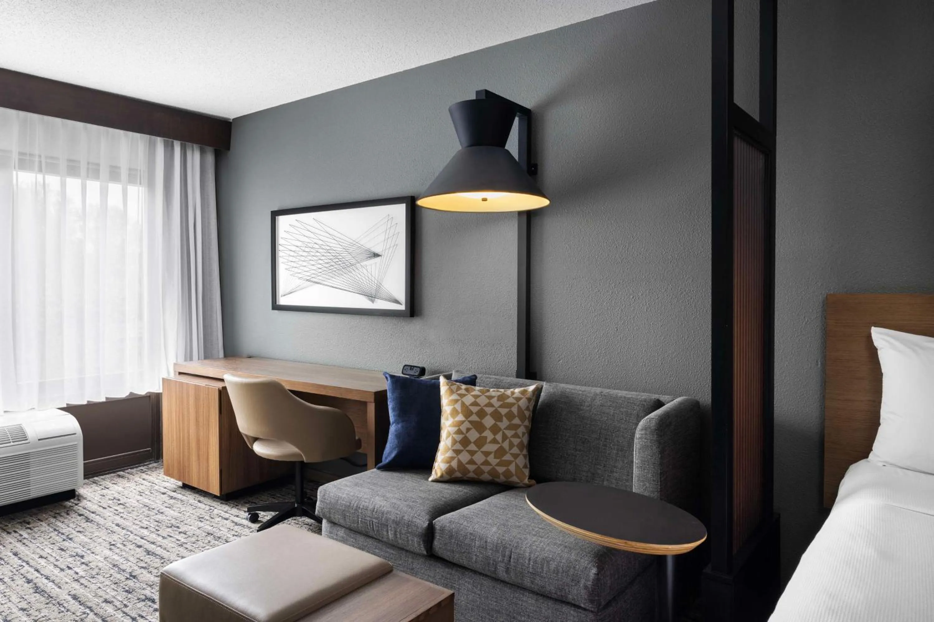 Bedroom, Bed in Hyatt Place Indianapolis Airport