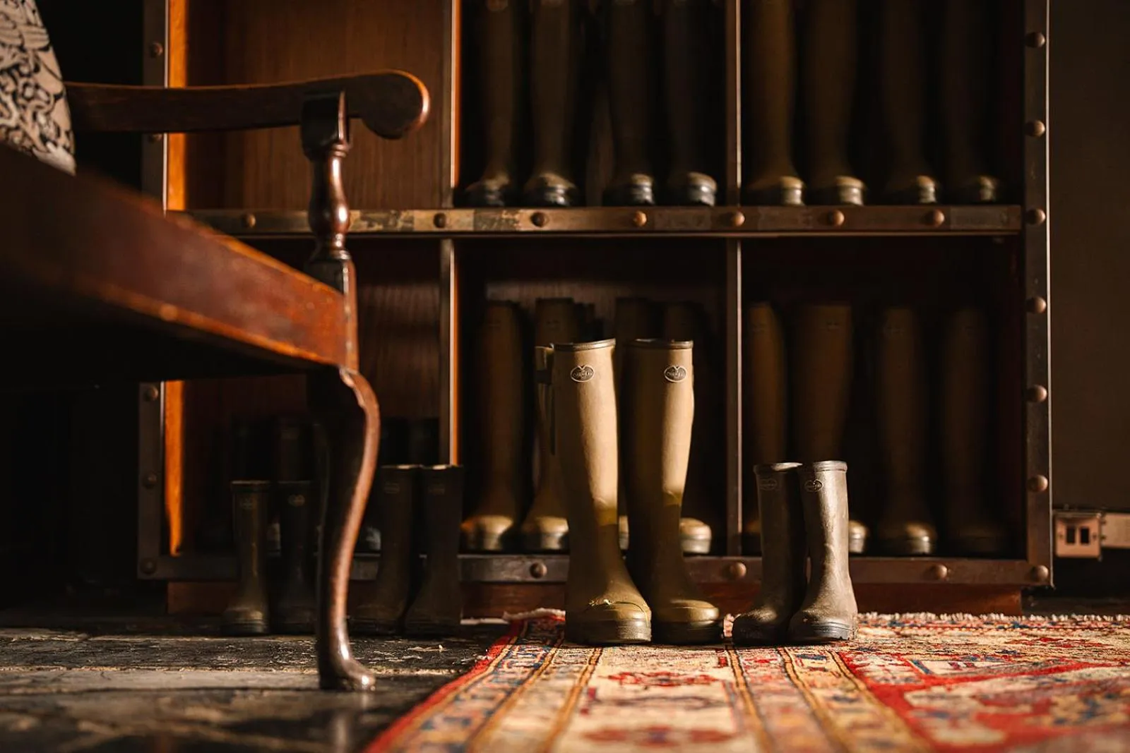 Lounge or bar in The Lygon Arms - an Iconic Luxury Hotel