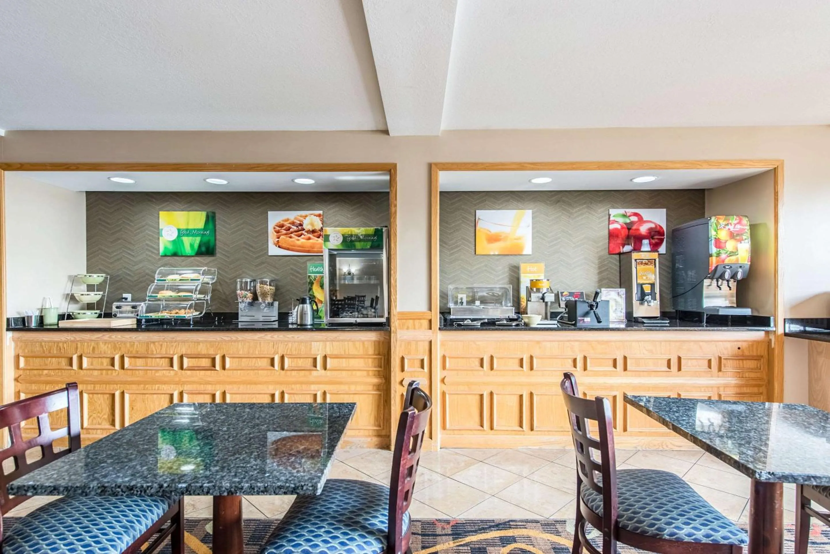 Restaurant/places to eat in Quality Inn & Suites University Area